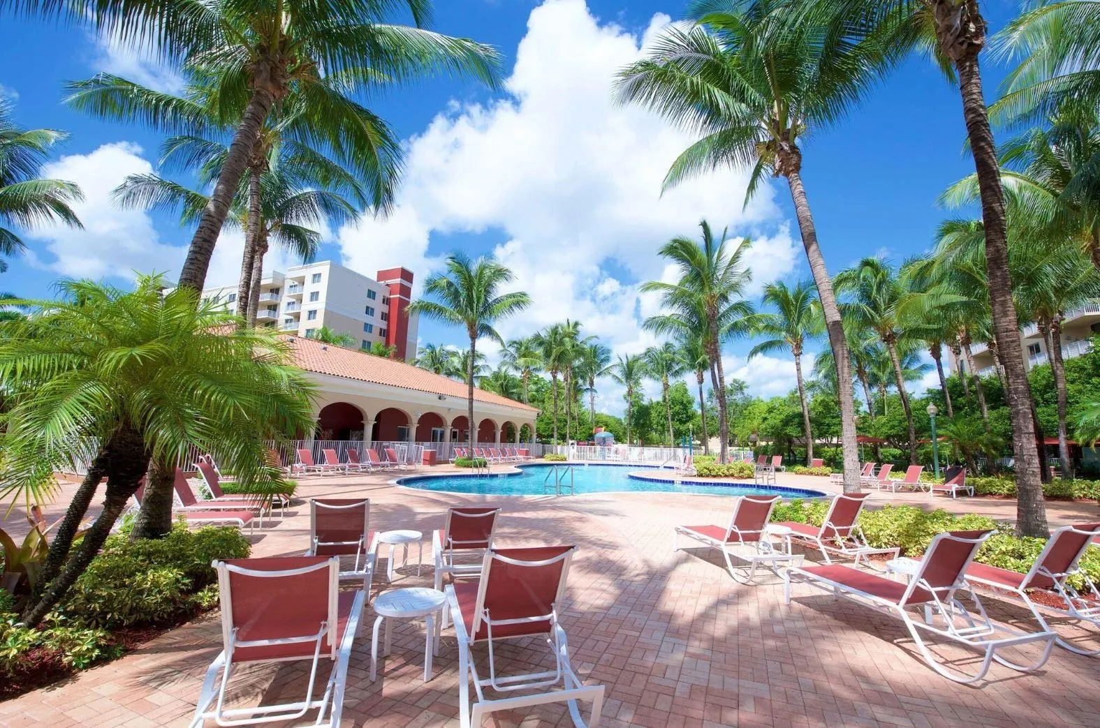 7707 NW 7 Street, #1-605