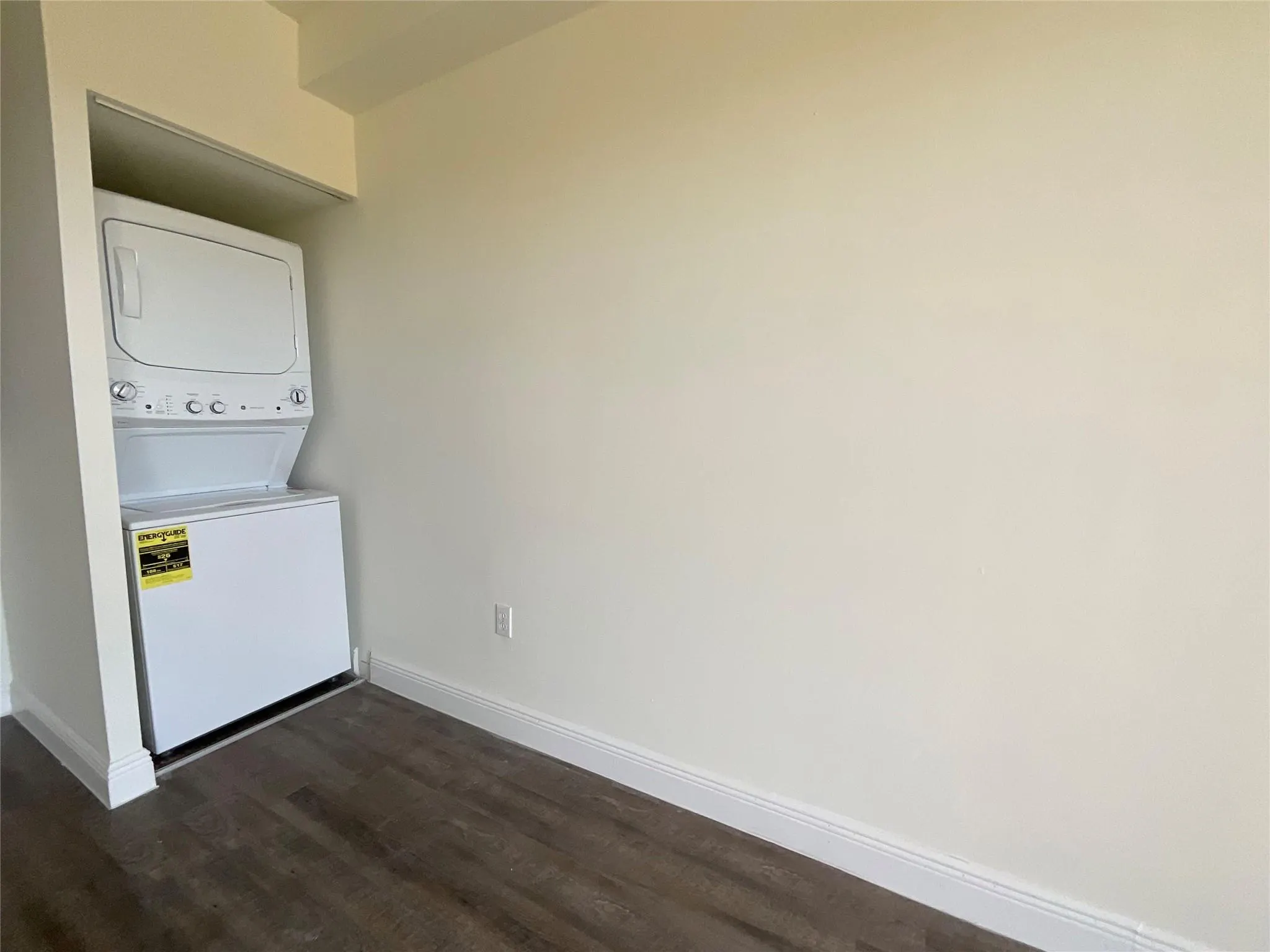 7707 NW 7 Street, #1-605