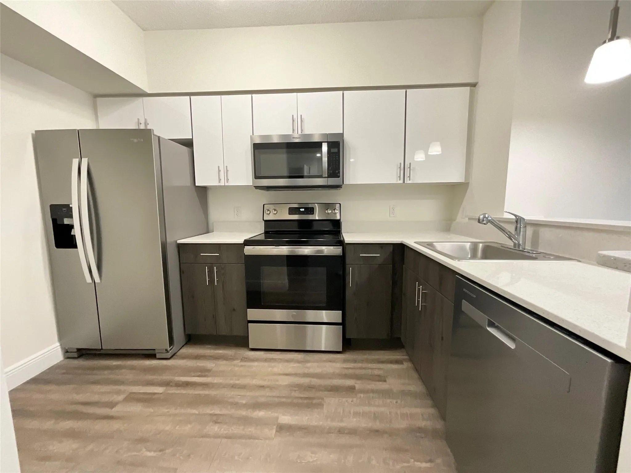 7707 NW 7 Street, #1-605