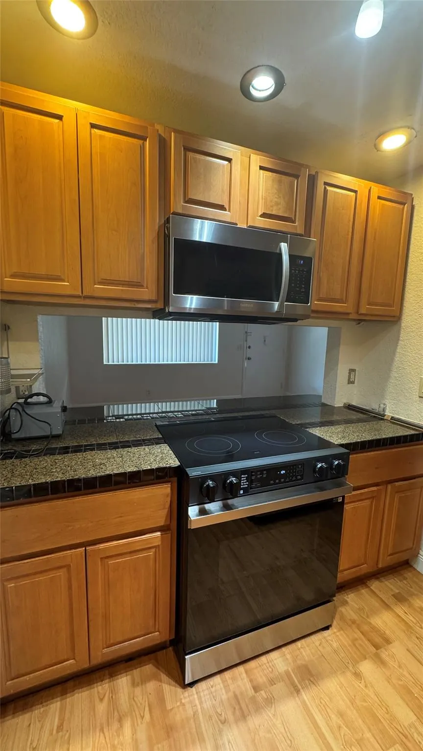 344 SE 11th Ave, #10
