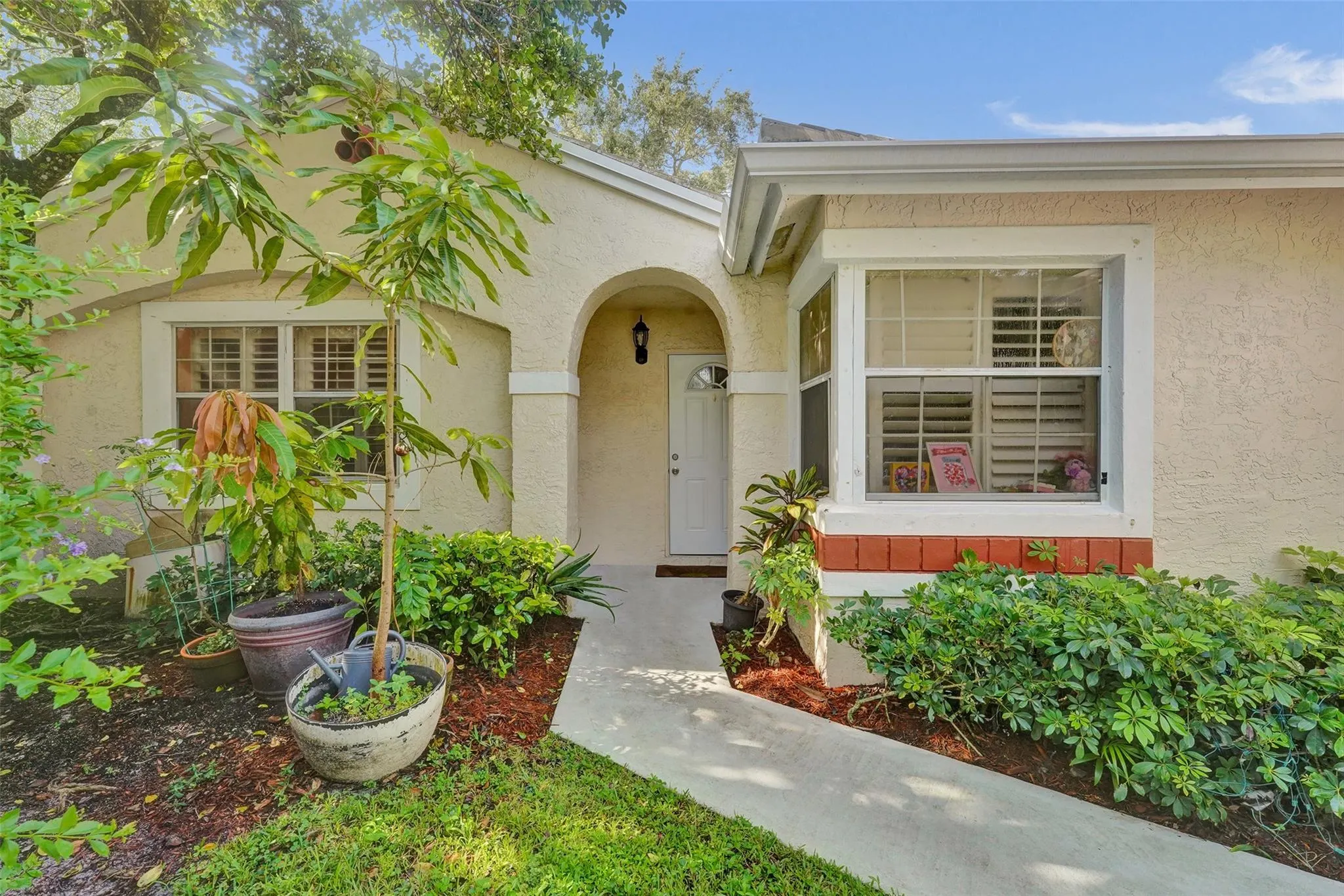 9836 NW 9th Ct