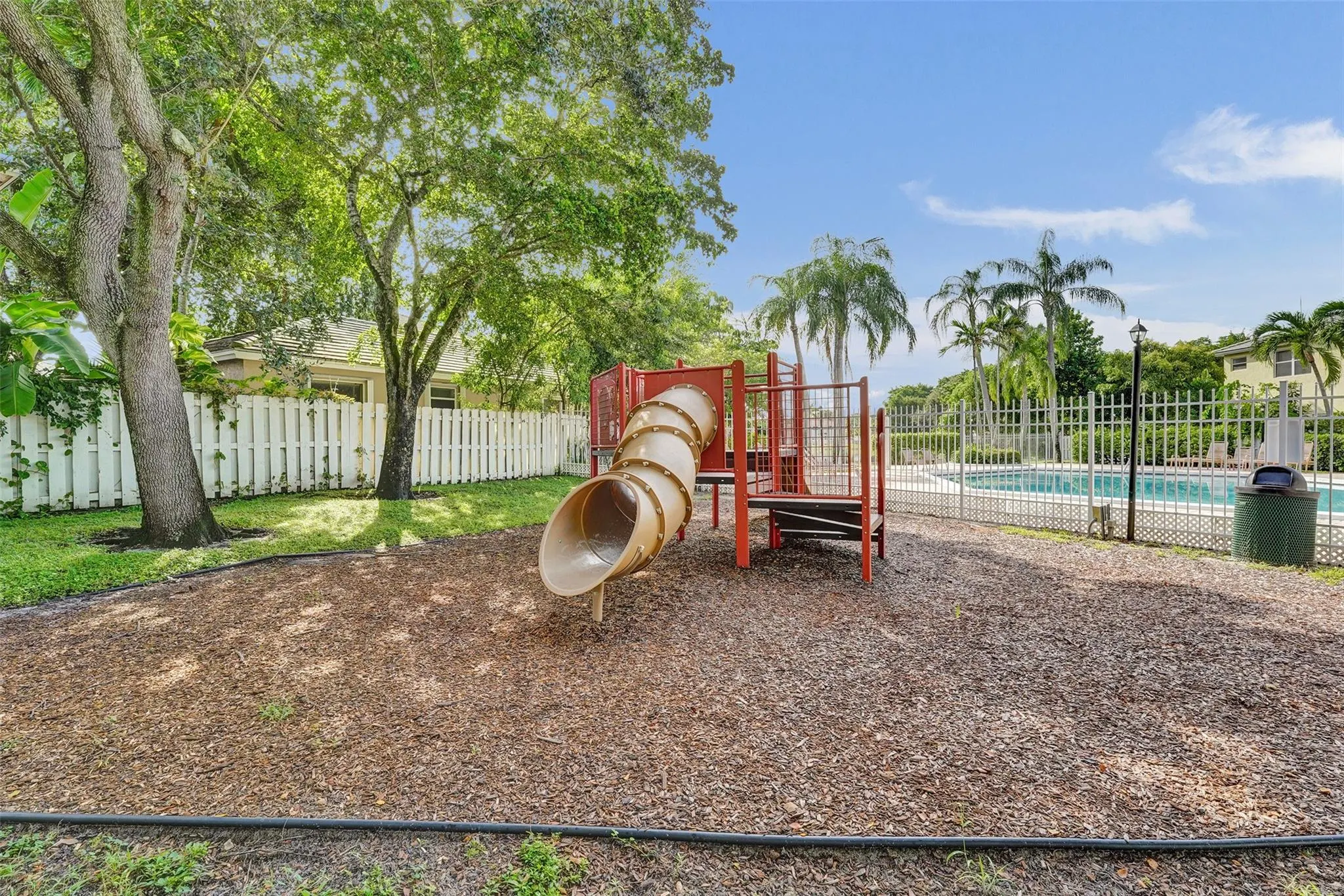 9836 NW 9th Ct