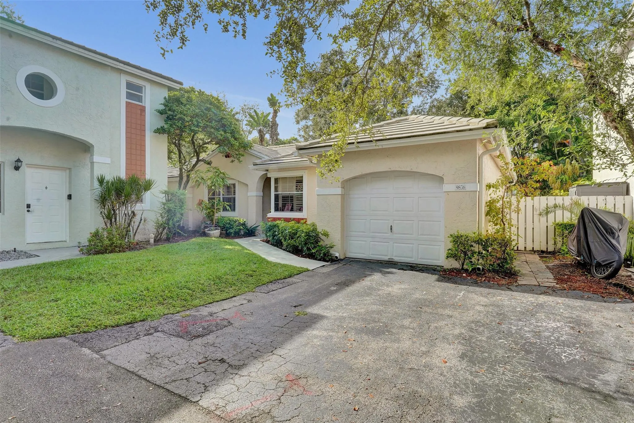 9836 NW 9th Ct