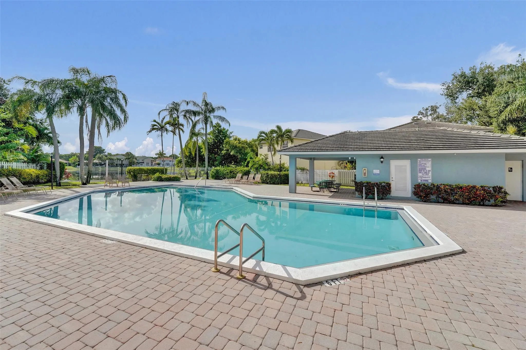9836 NW 9th Ct