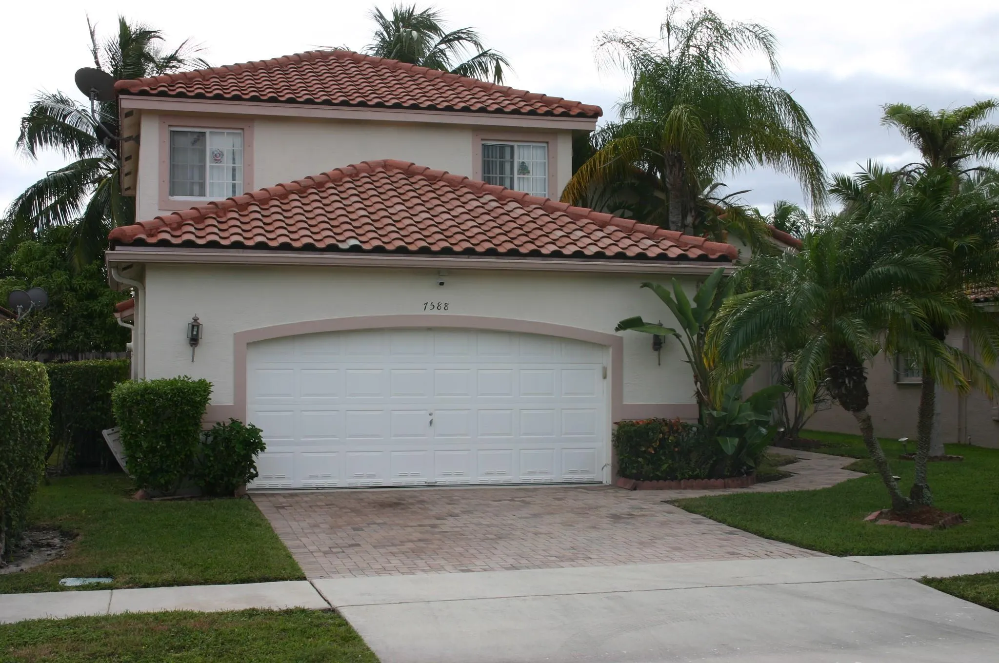 7588 NW Parkside Lane