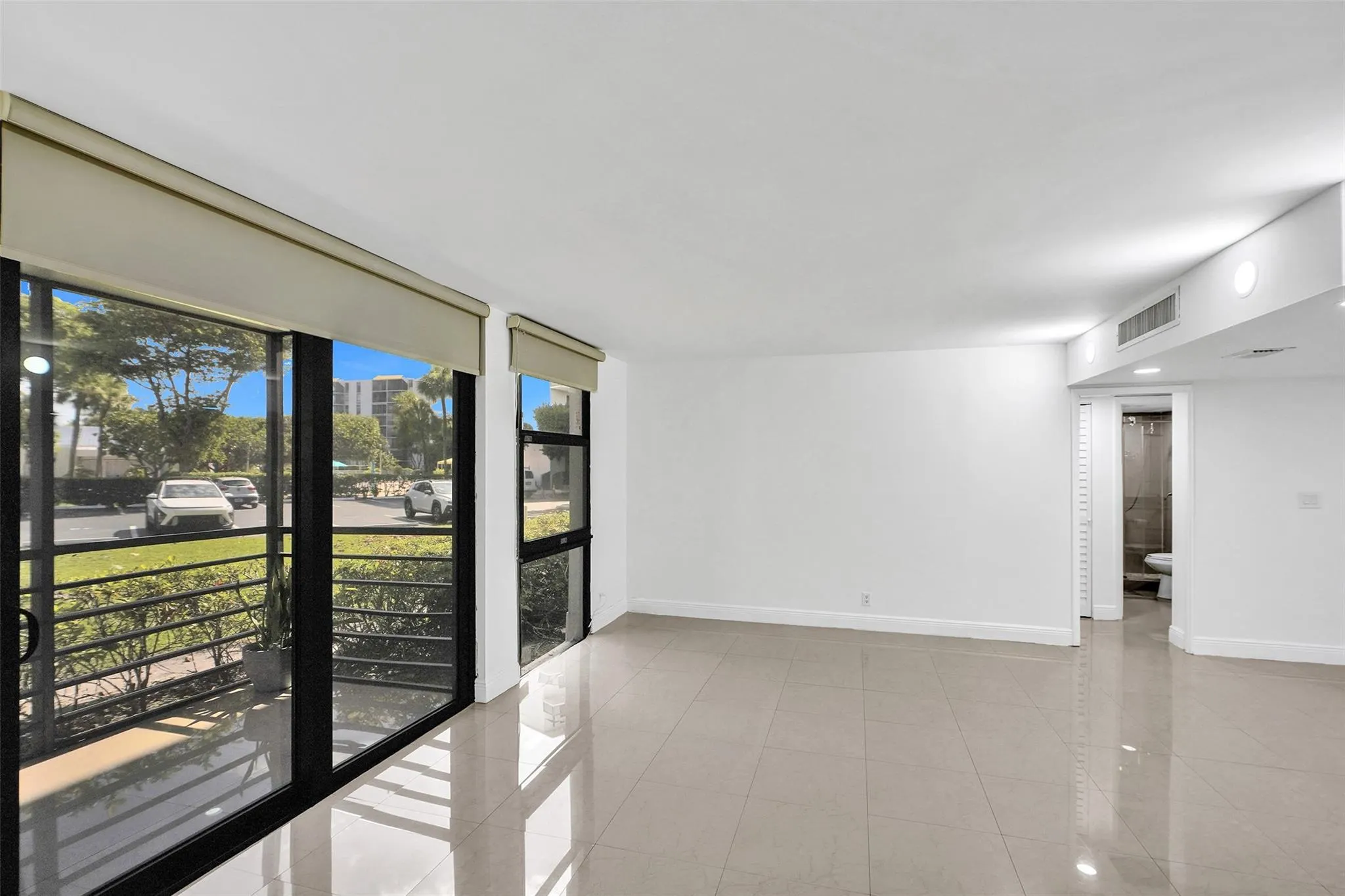20400 W Country Club Dr, #118