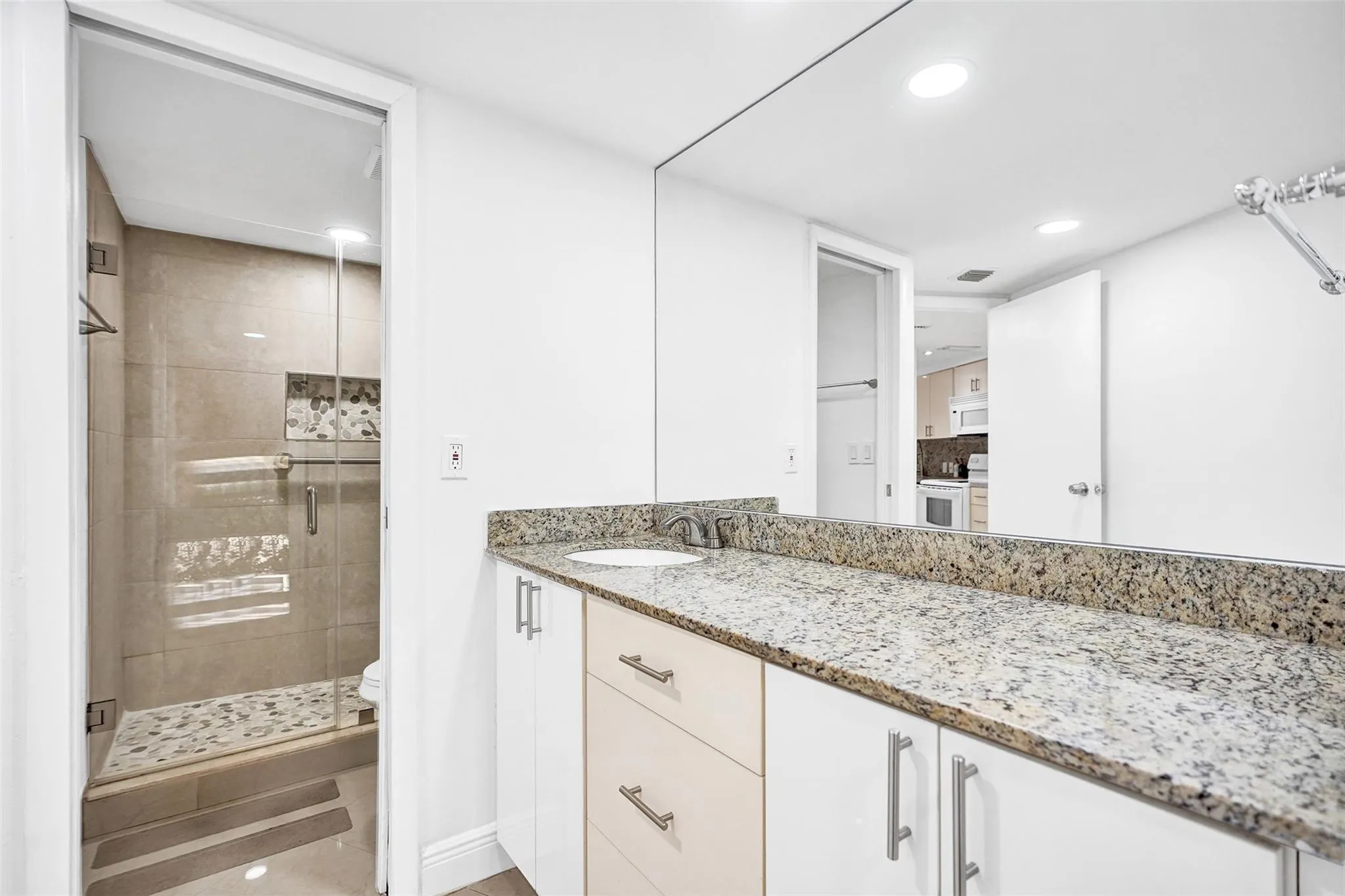 20400 W Country Club Dr, #118