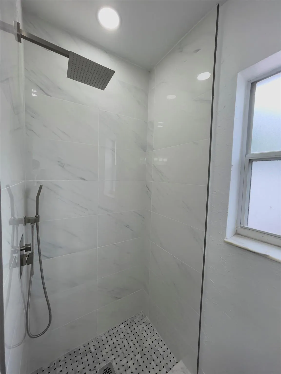 412 SE 16th St, #6