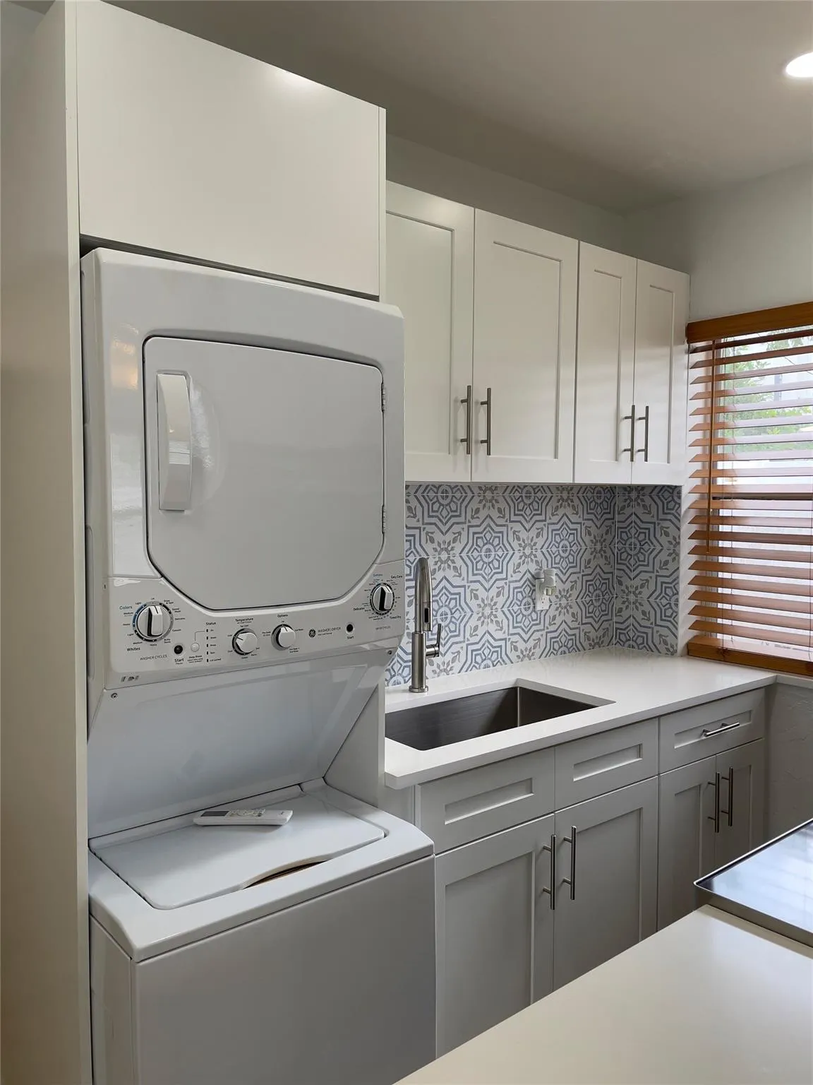 412 SE 16th St, #6