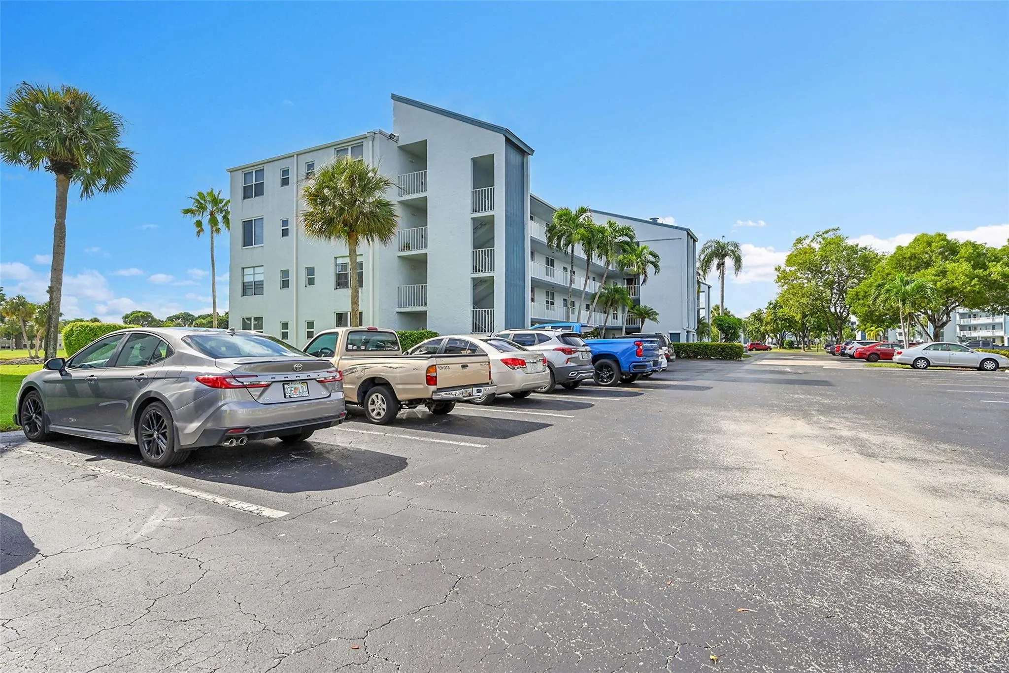 7620 NW 18th St, #403