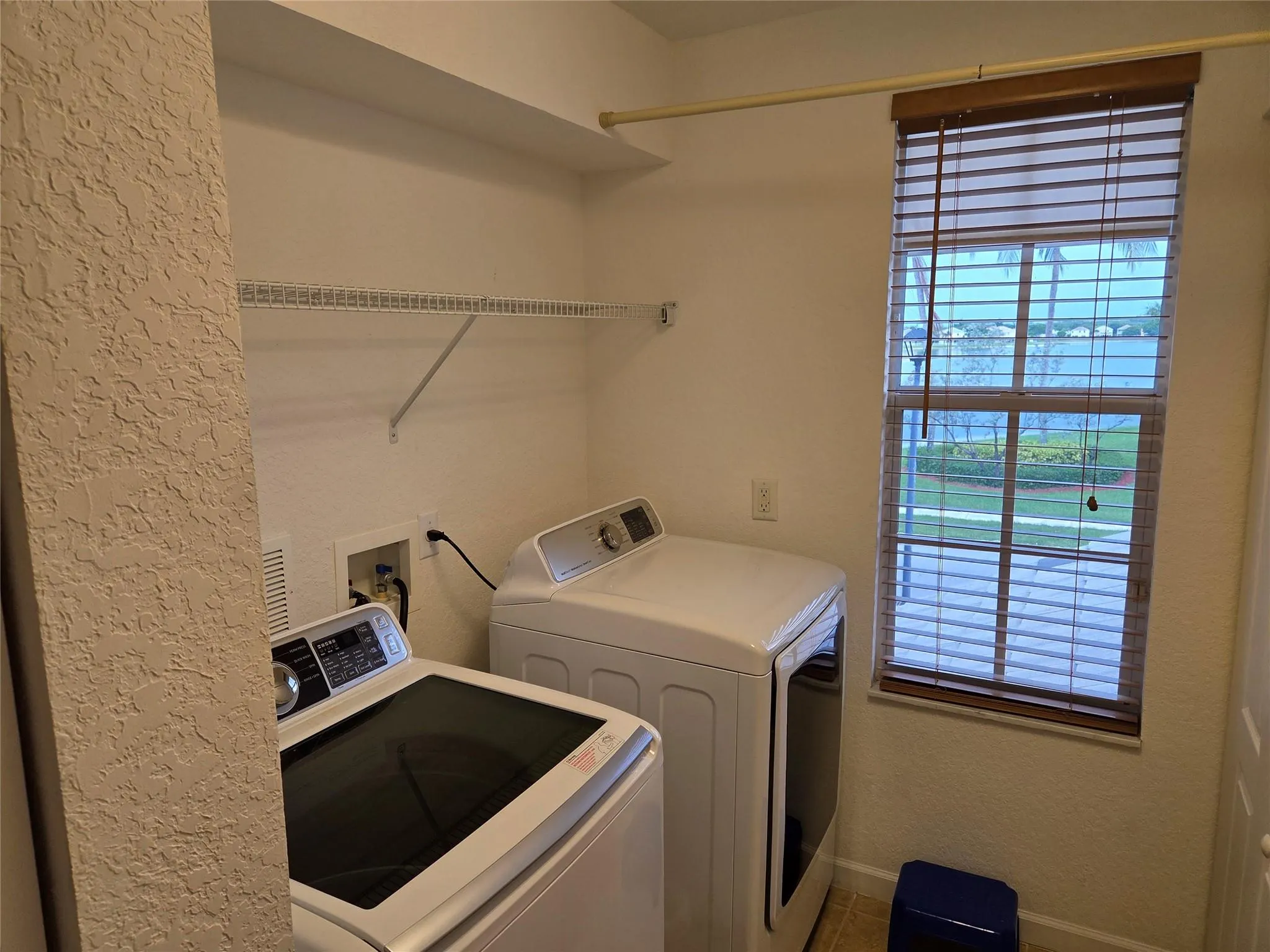 383 Berenger Walk