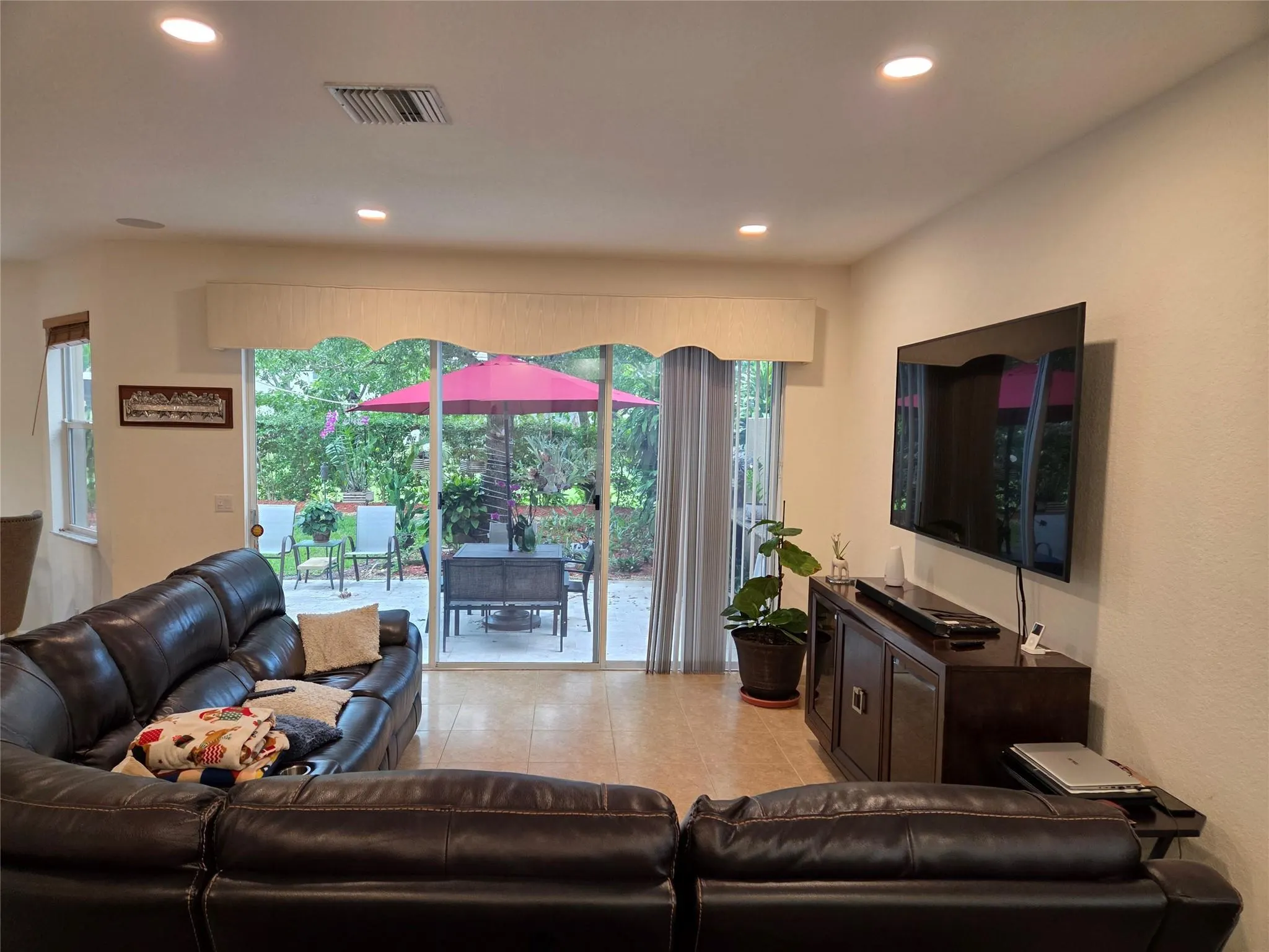 383 Berenger Walk