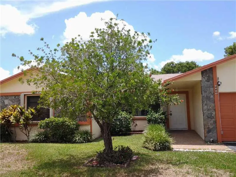 9620 NW 42nd Ct