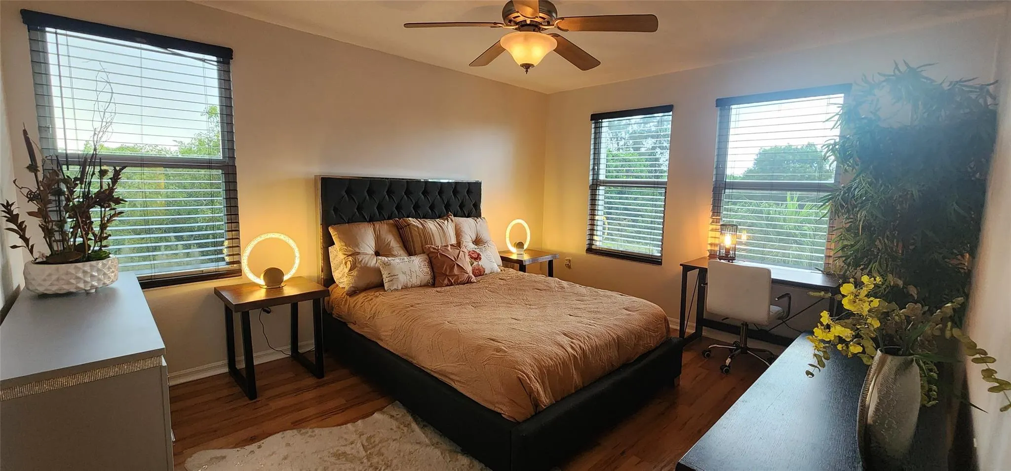 1023 Villa Ln
