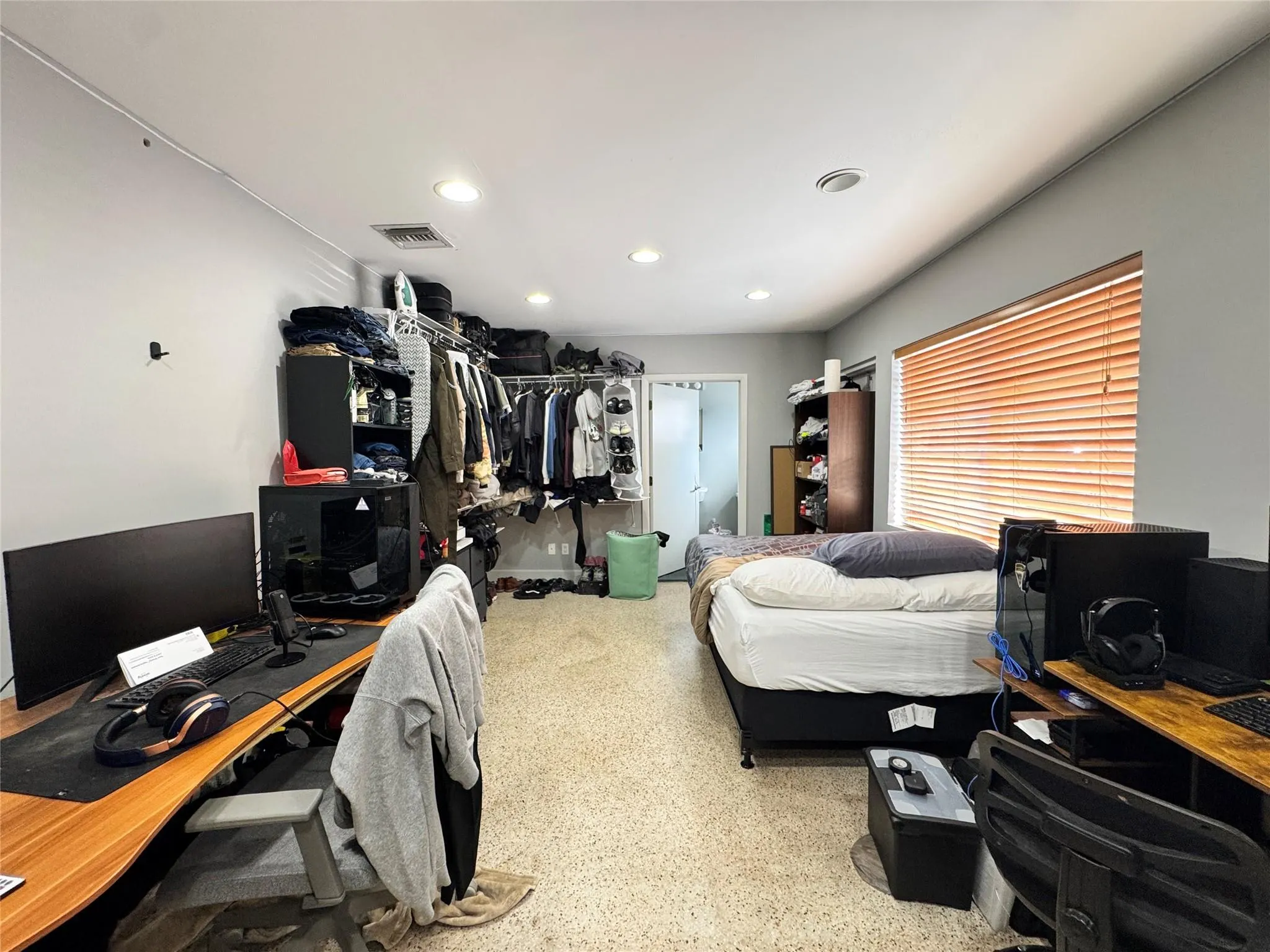 500 SW 3rd Ave