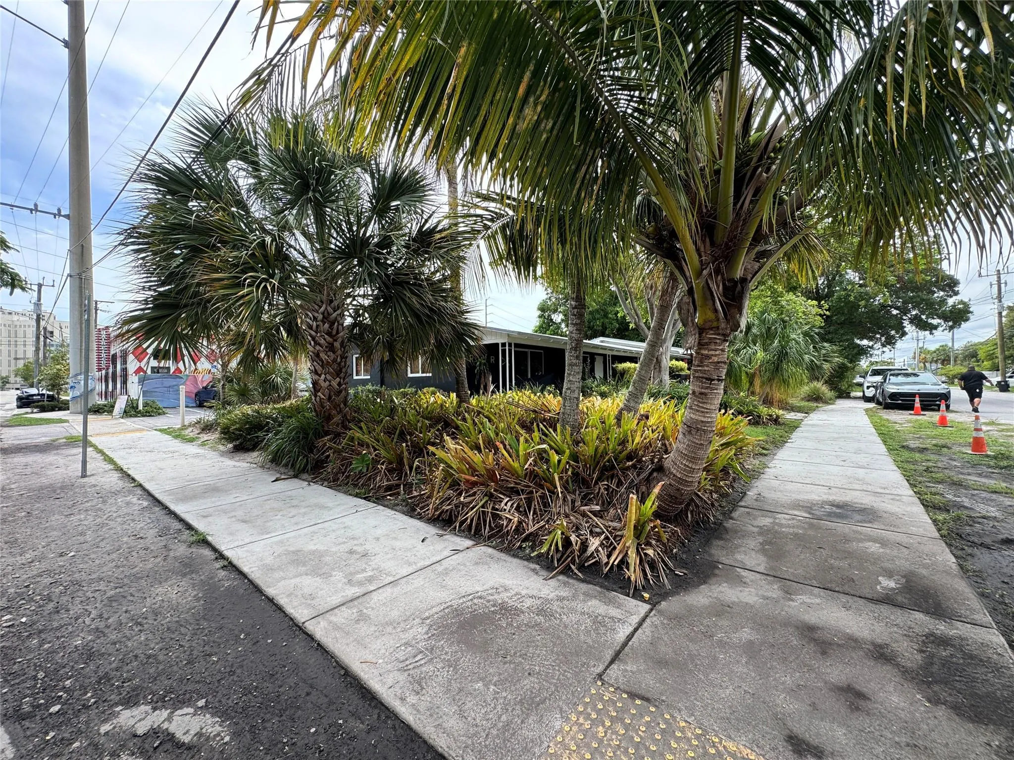 500 SW 3rd Ave