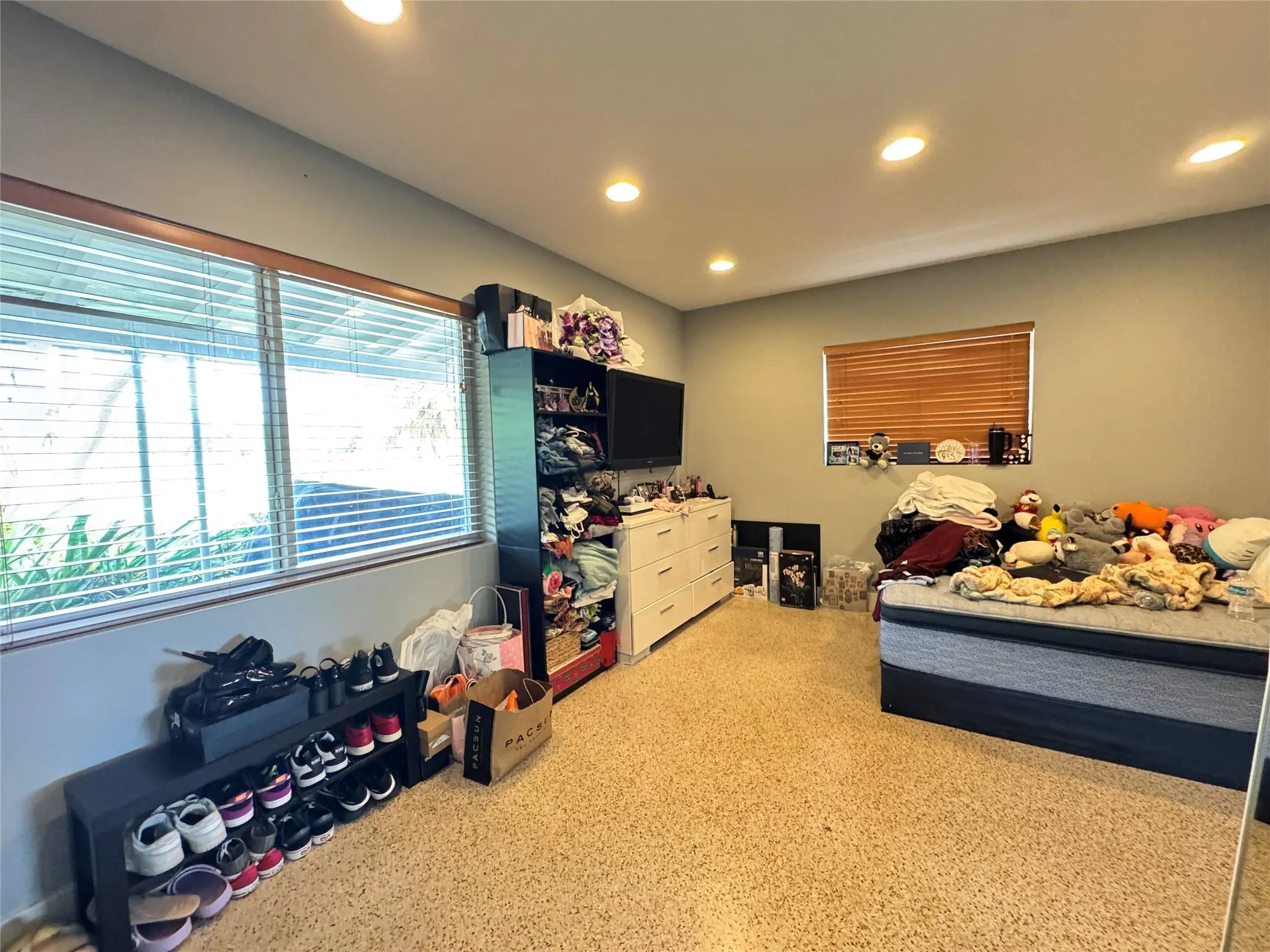 500 SW 3rd Ave