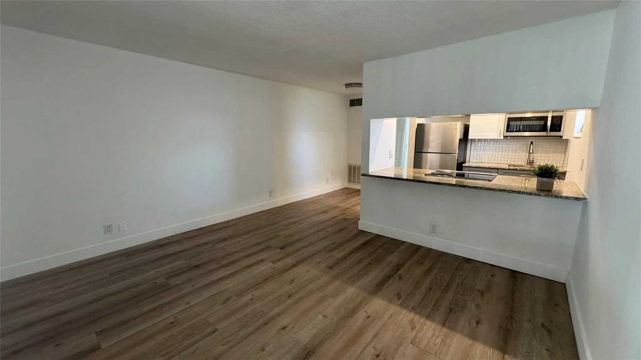 344 SE 11th Ave, #12