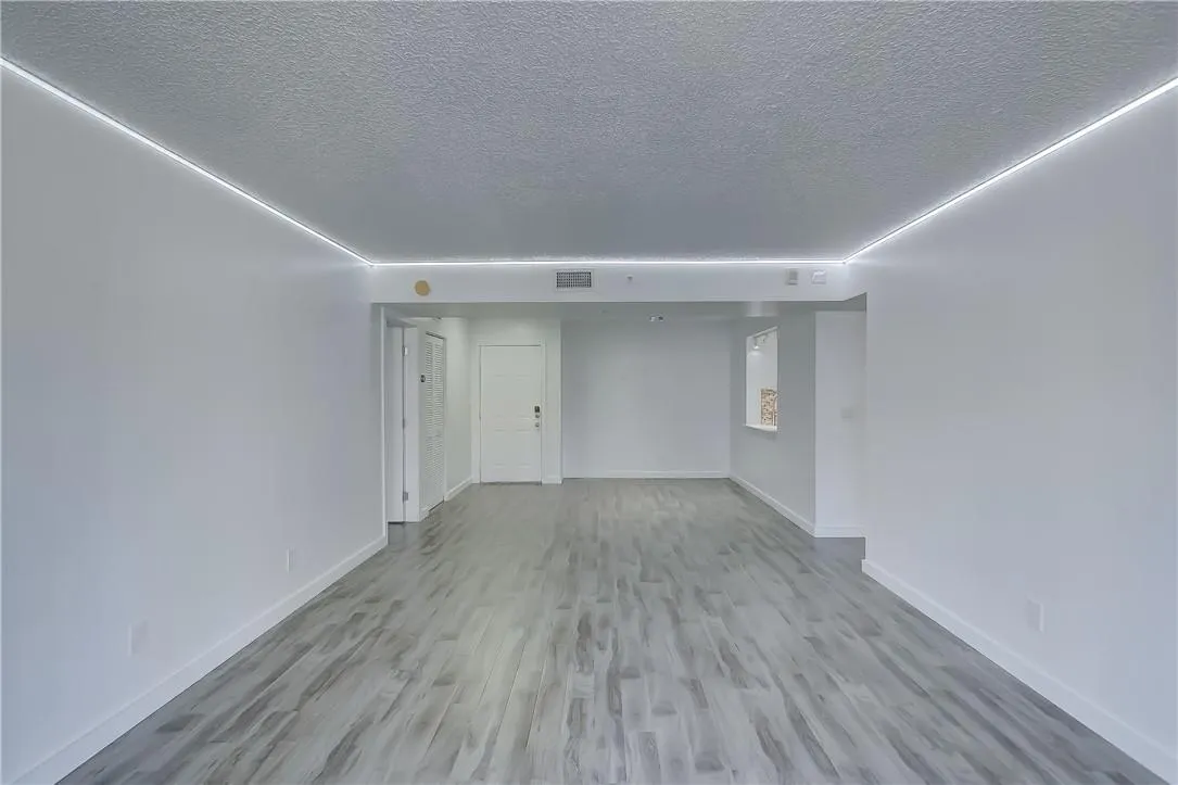 1350 SE 3rd Ave, #310