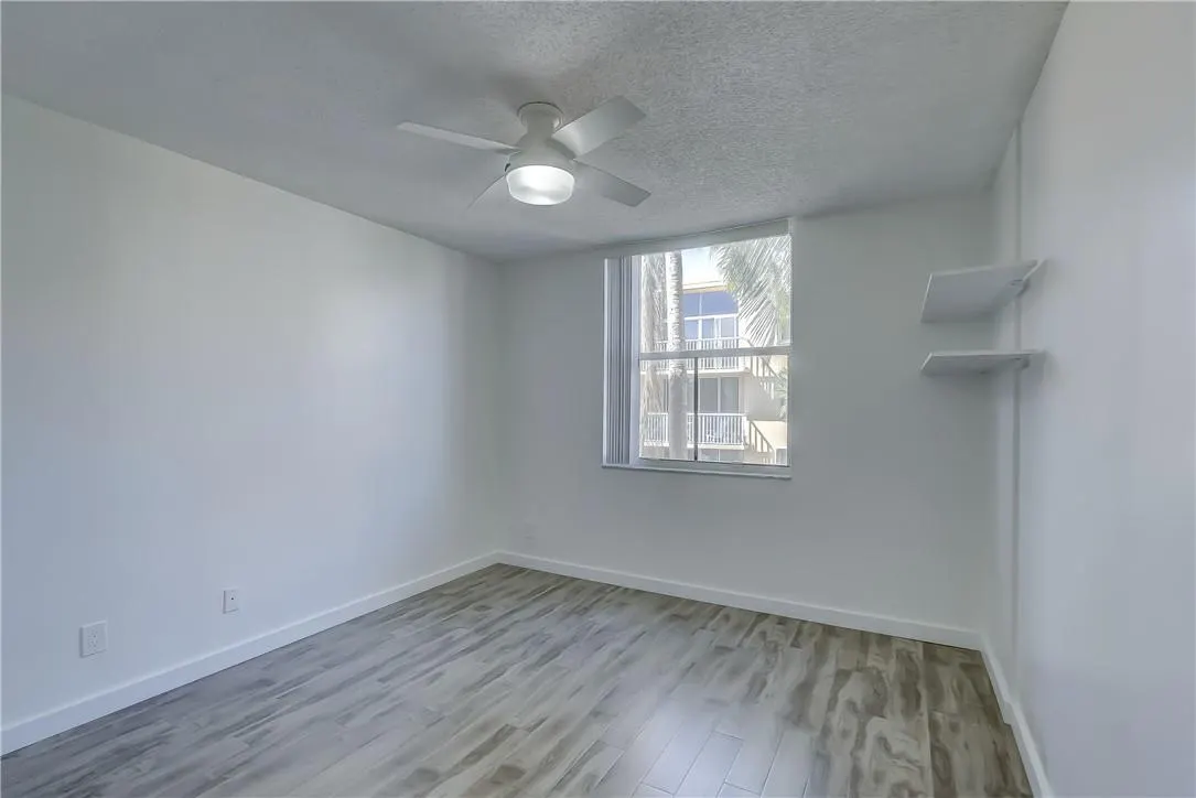 1350 SE 3rd Ave, #310