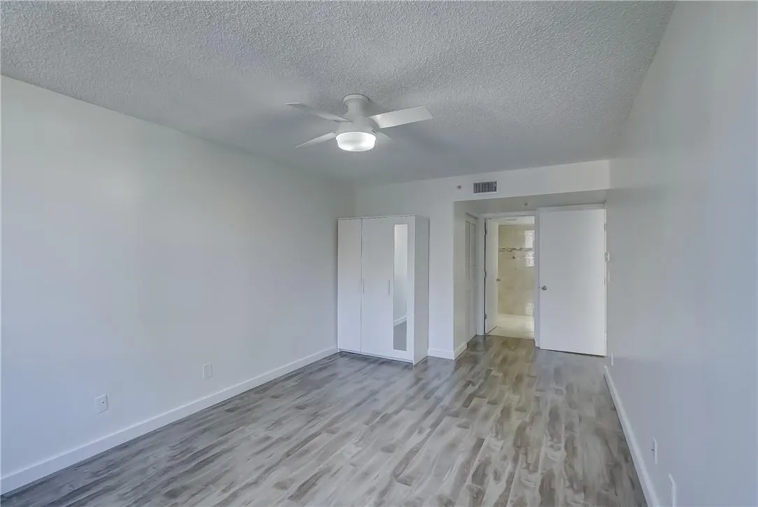 1350 SE 3rd Ave, #310