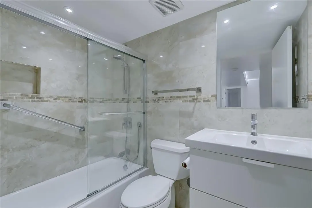 1350 SE 3rd Ave, #310