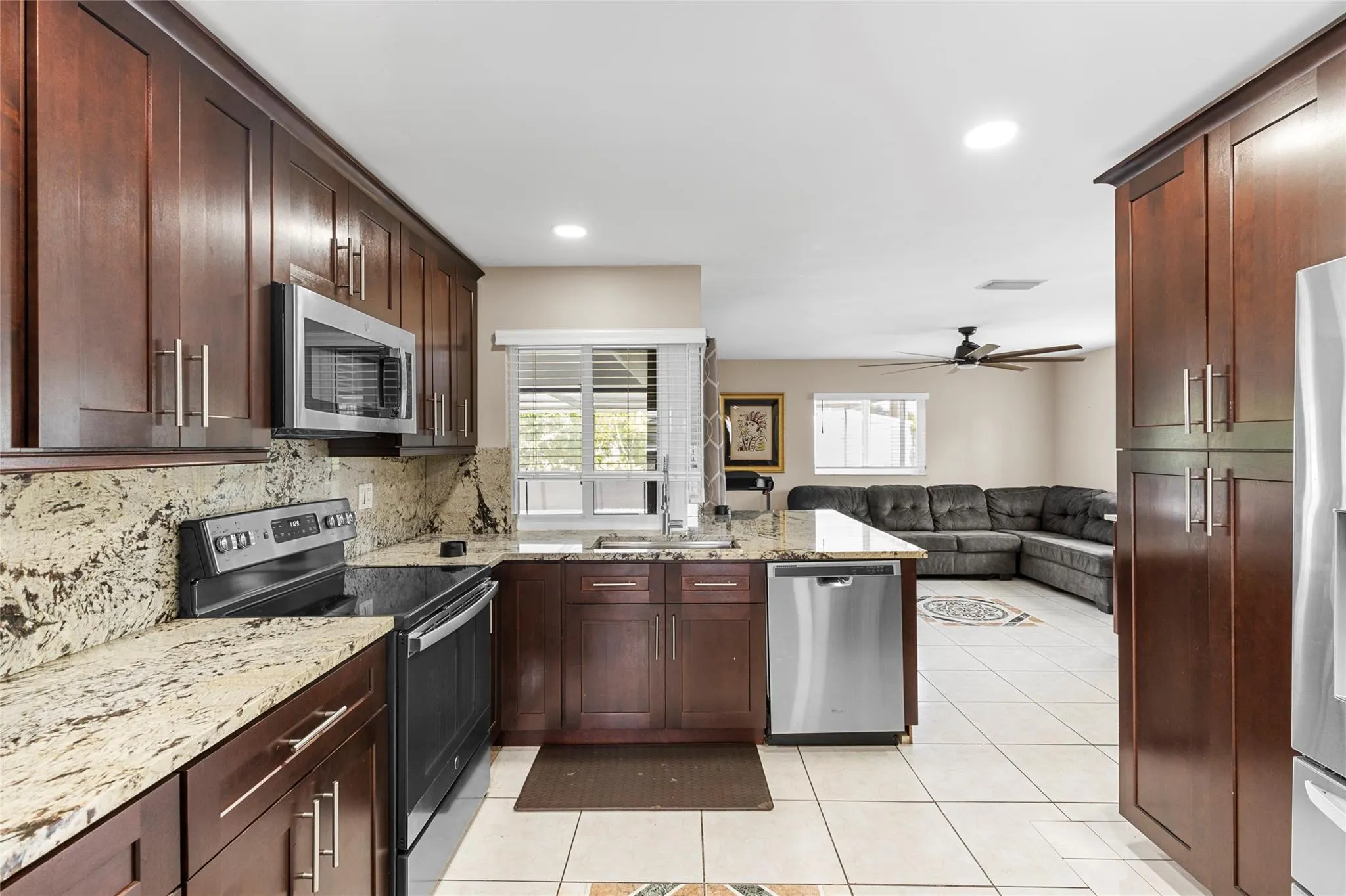 873 NW 70th Way