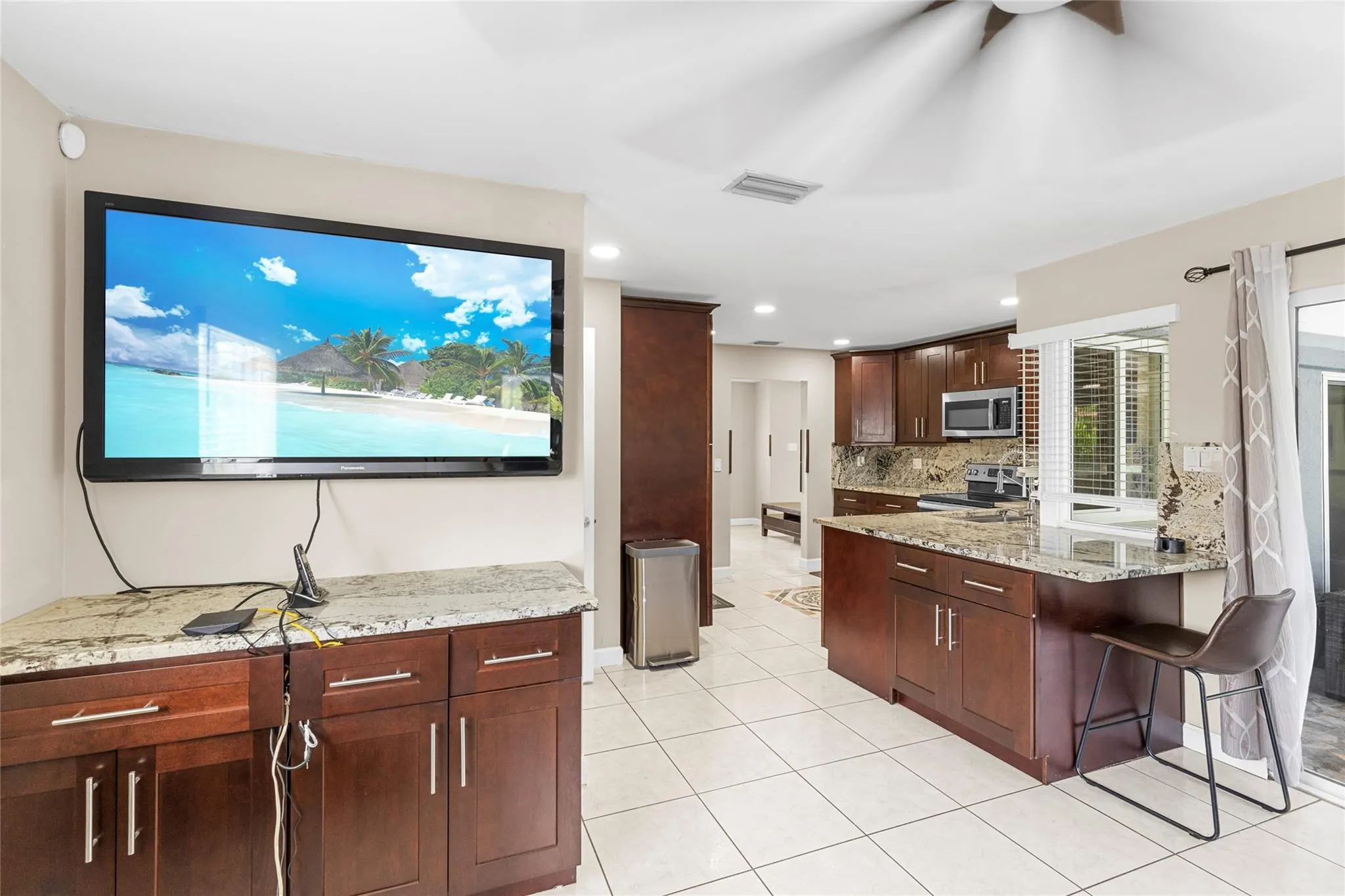 873 NW 70th Way