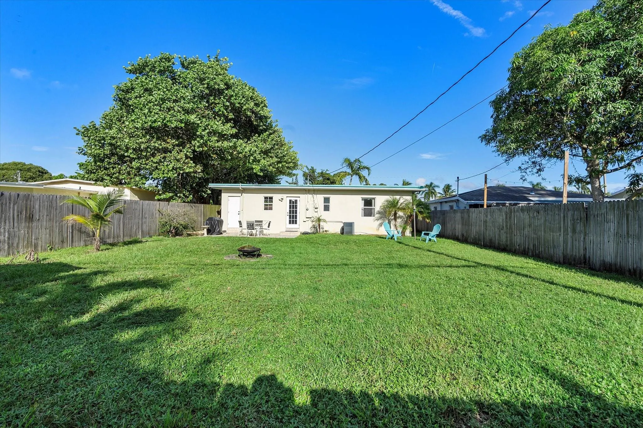 1417 N Andrews Ave