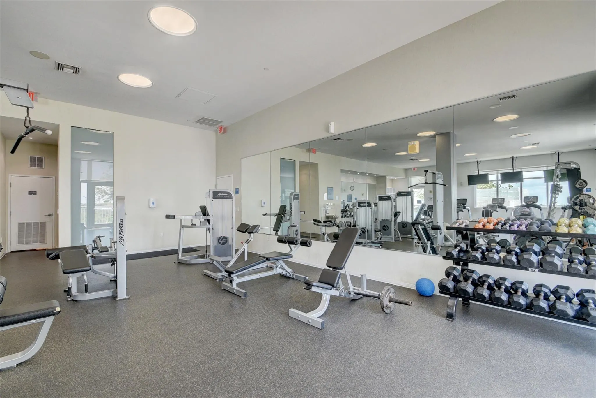 300 S Australian Ave, #919