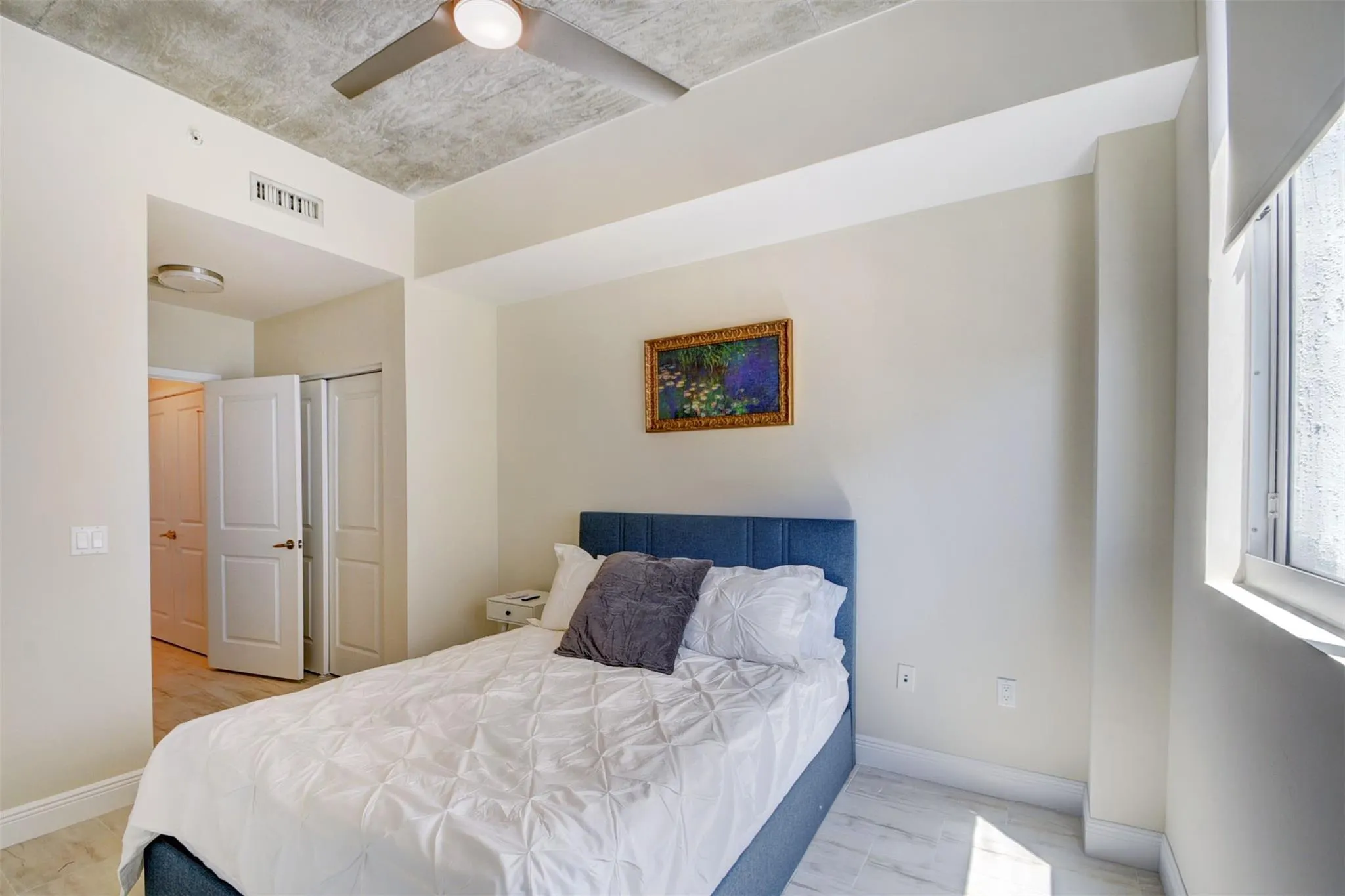 300 S Australian Ave, #919