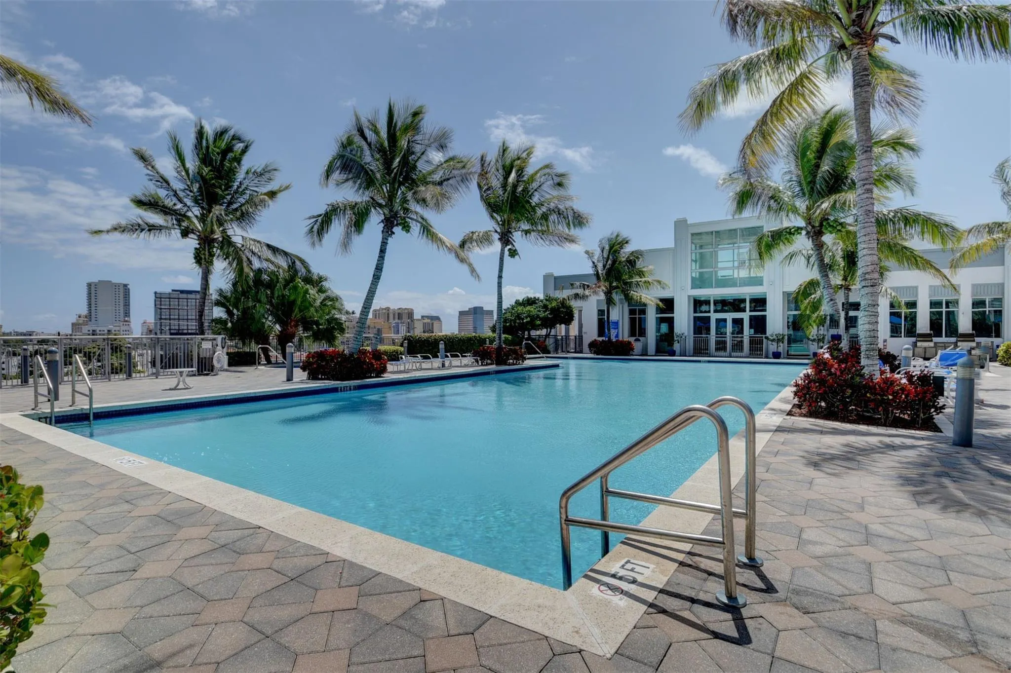 300 S Australian Ave, #919