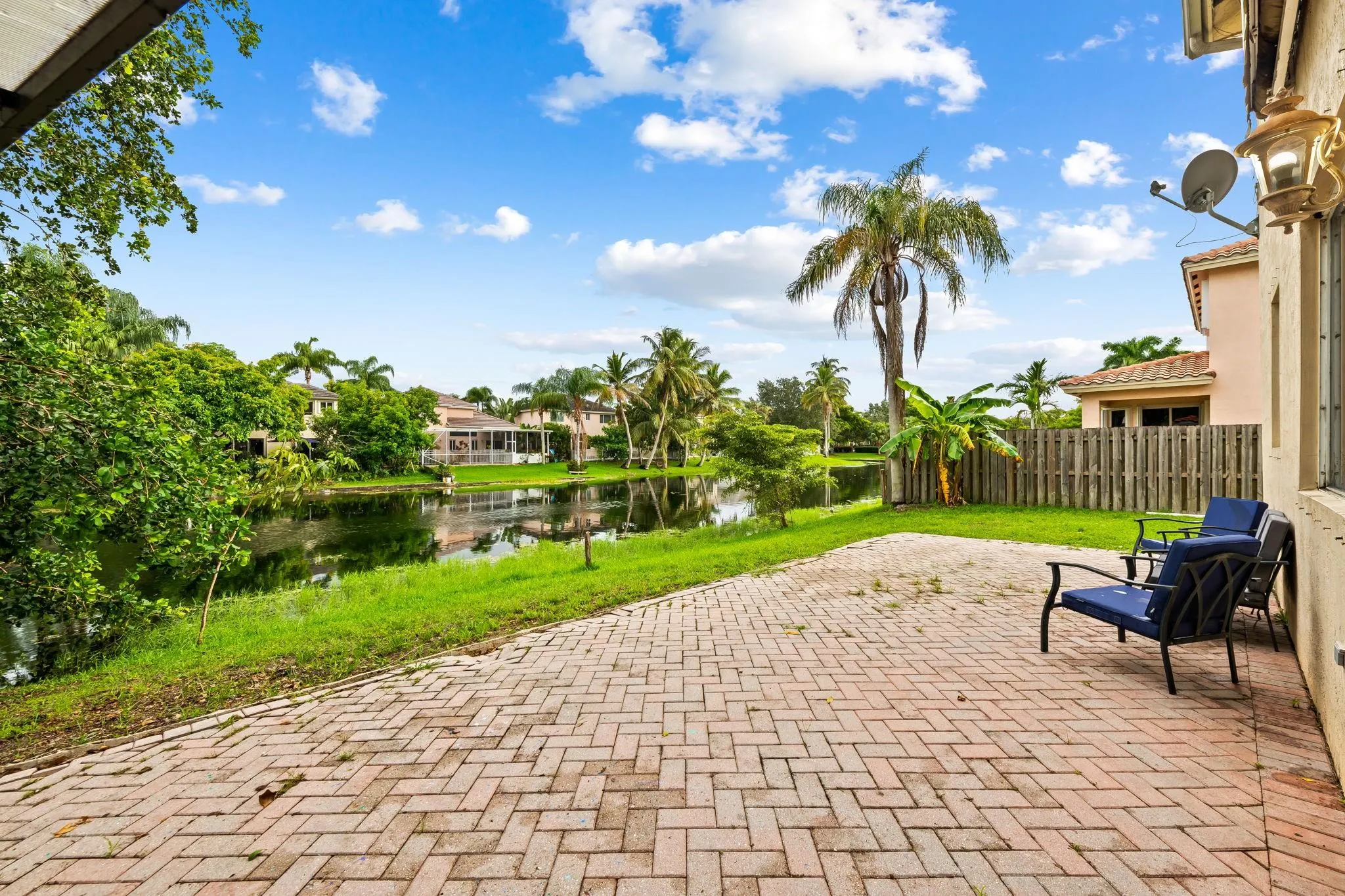2010 NW 99th Ave