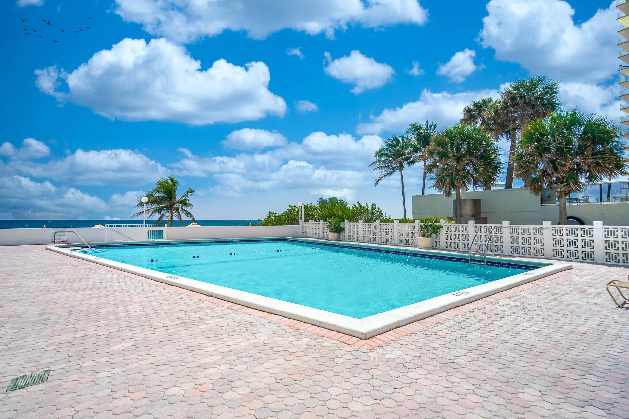 4250 Galt Ocean Dr, #8L
