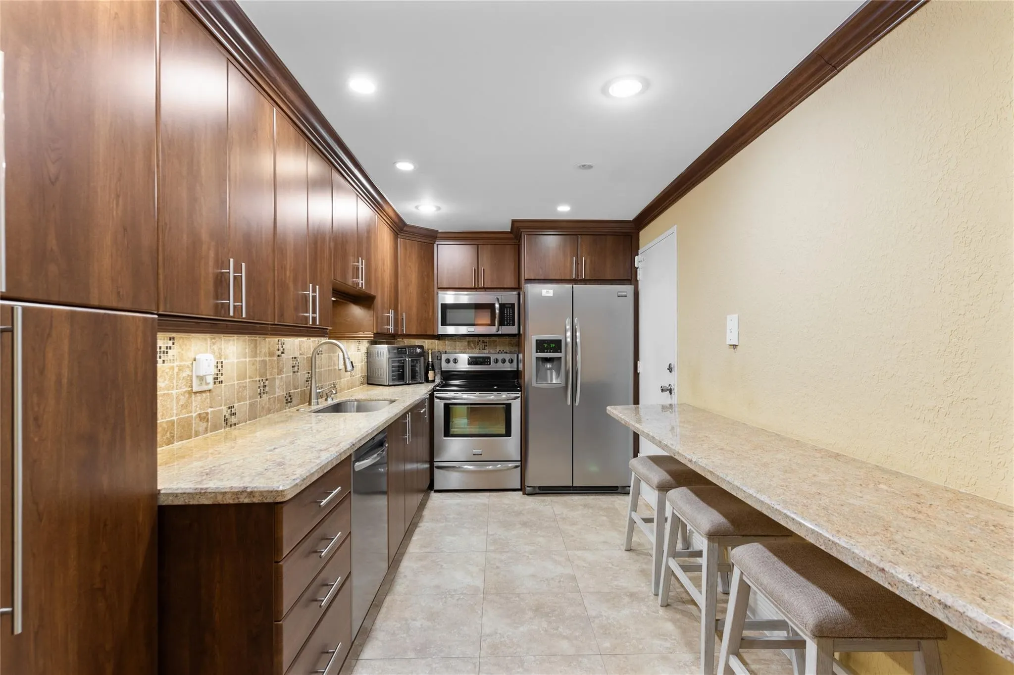 4250 Galt Ocean Dr, #8L