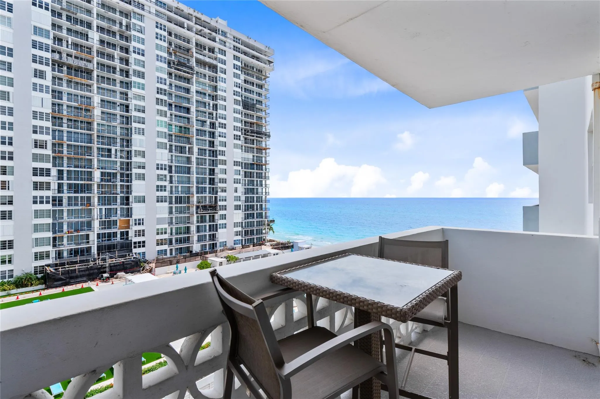 4250 Galt Ocean Dr, #8L