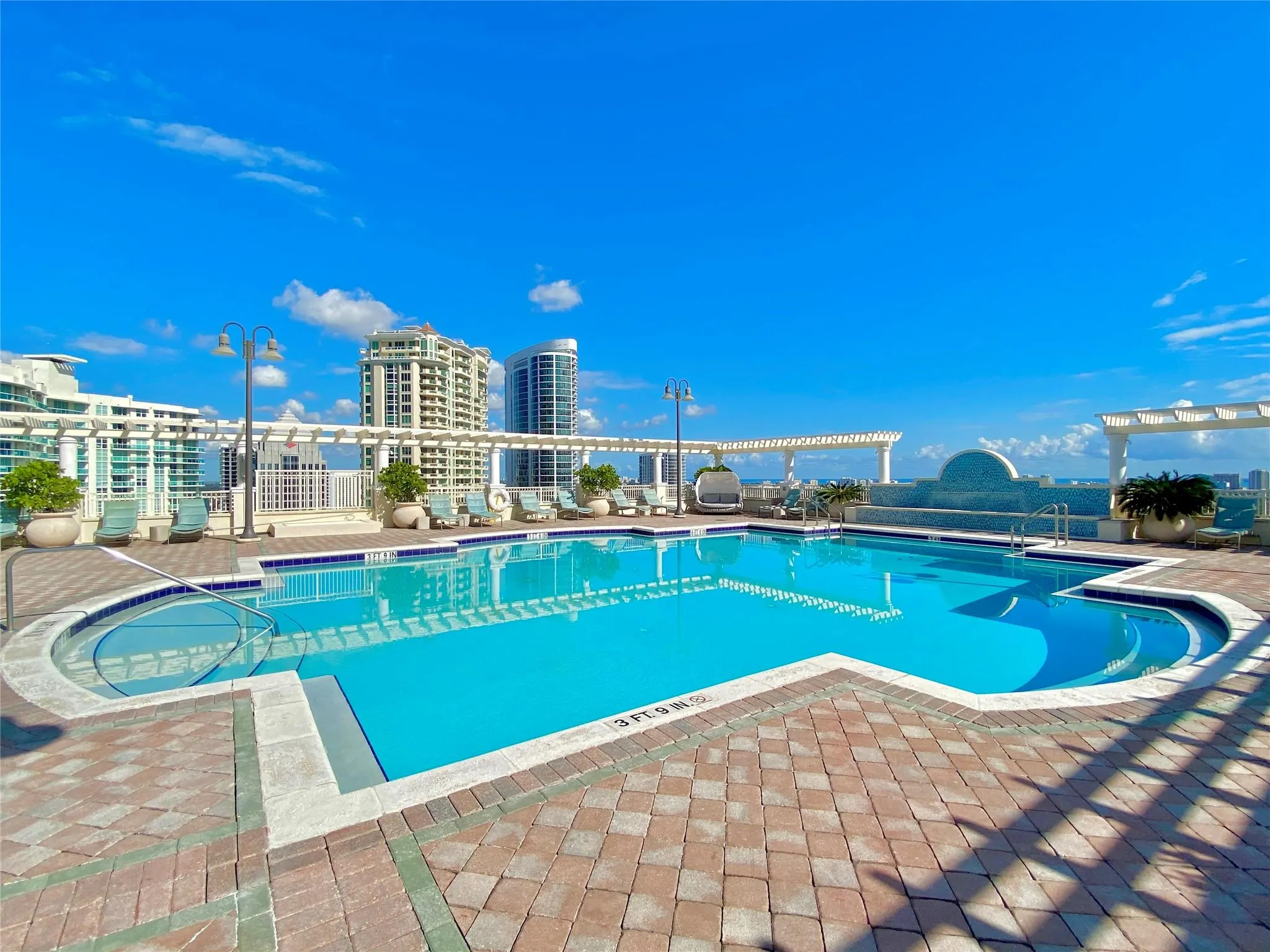 511 SE 5th Ave, #1621