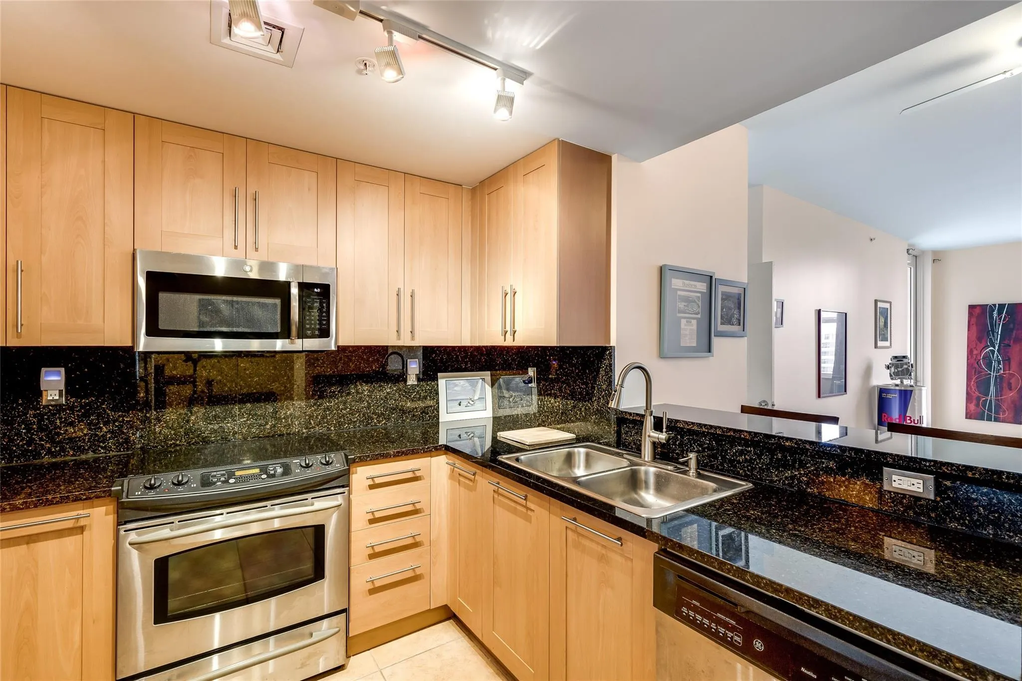 511 SE 5th Ave, #1621