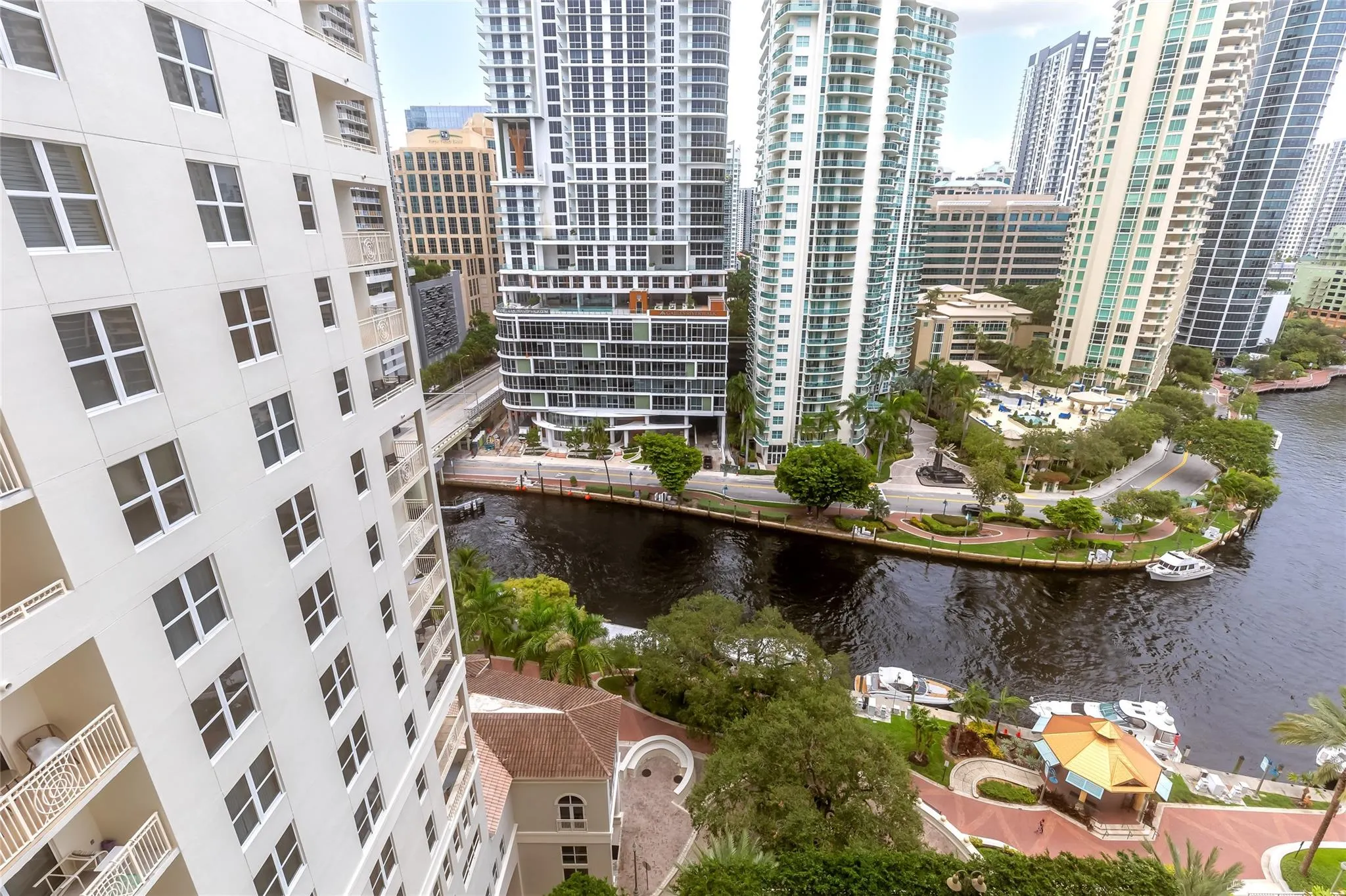 511 SE 5th Ave, #1621