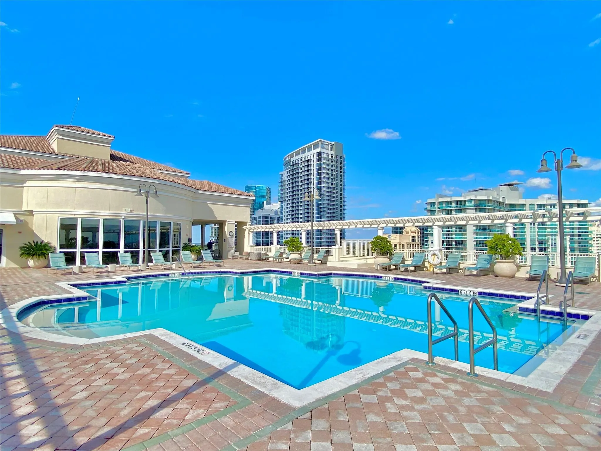 511 SE 5th Ave, #1621
