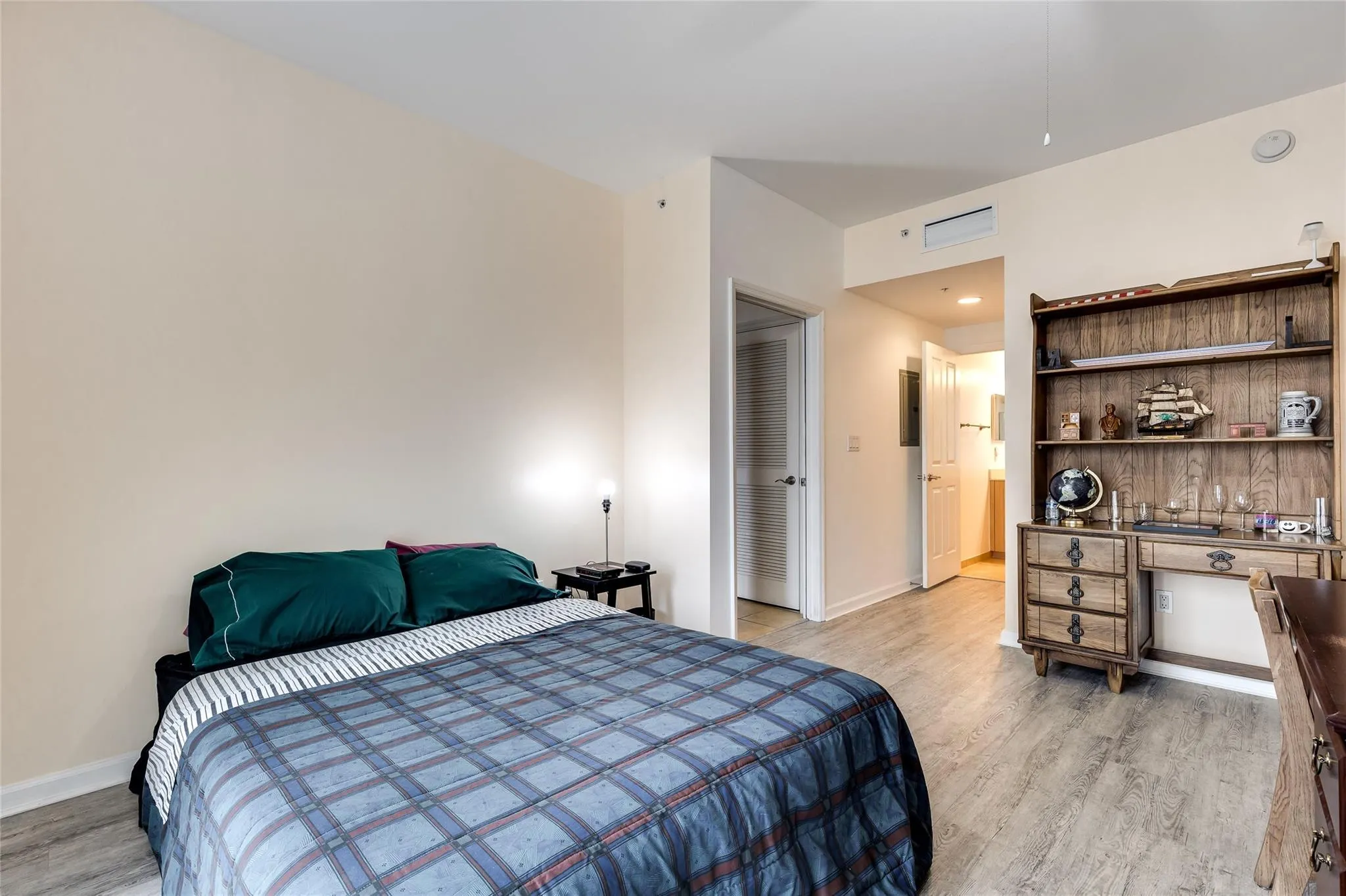 511 SE 5th Ave, #1621