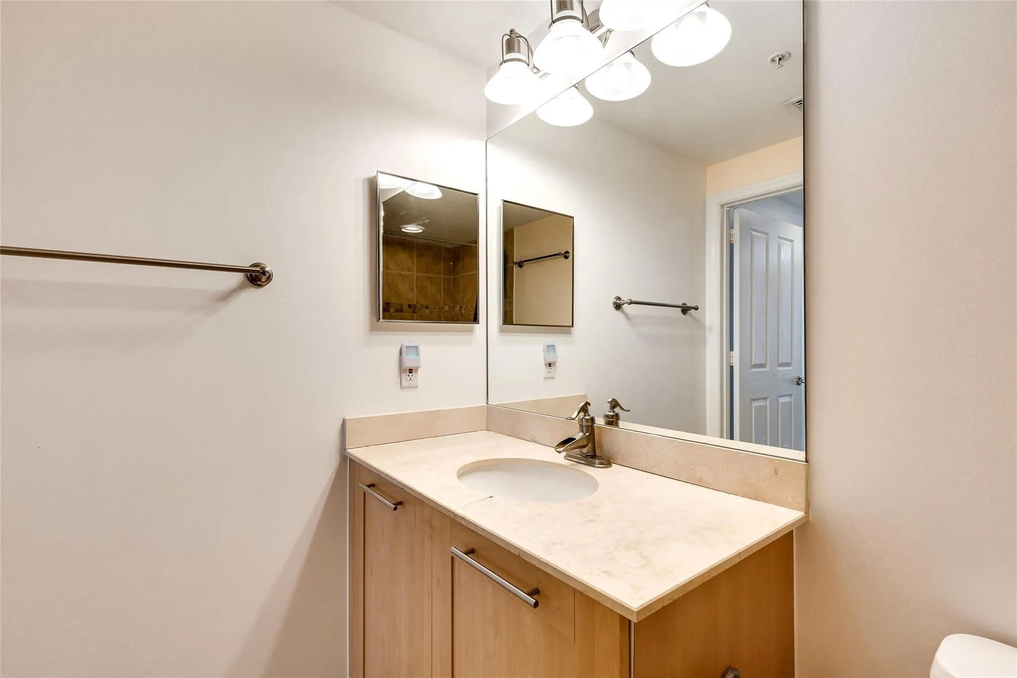 511 SE 5th Ave, #1621