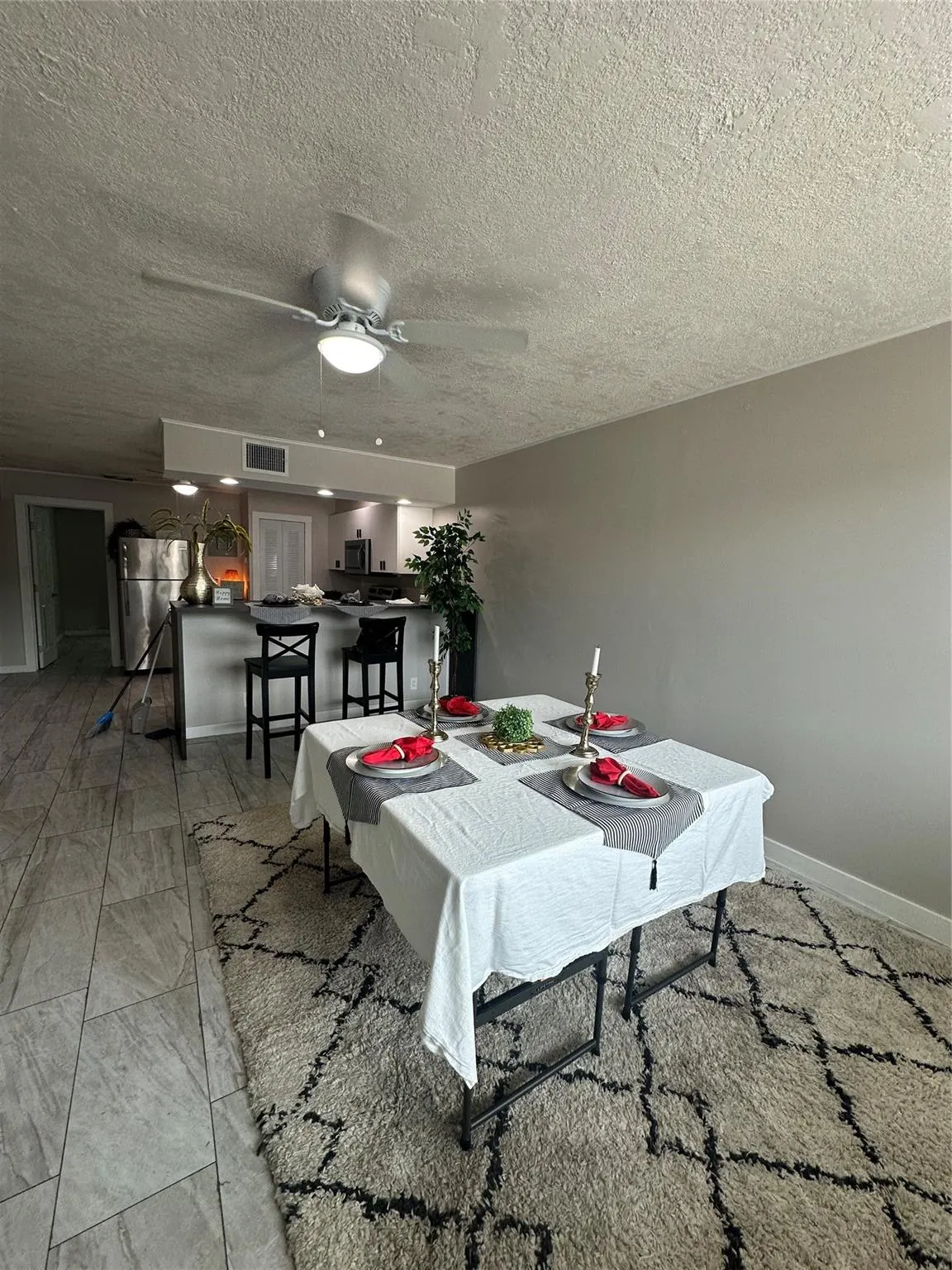 2175 NE 56th St, #106