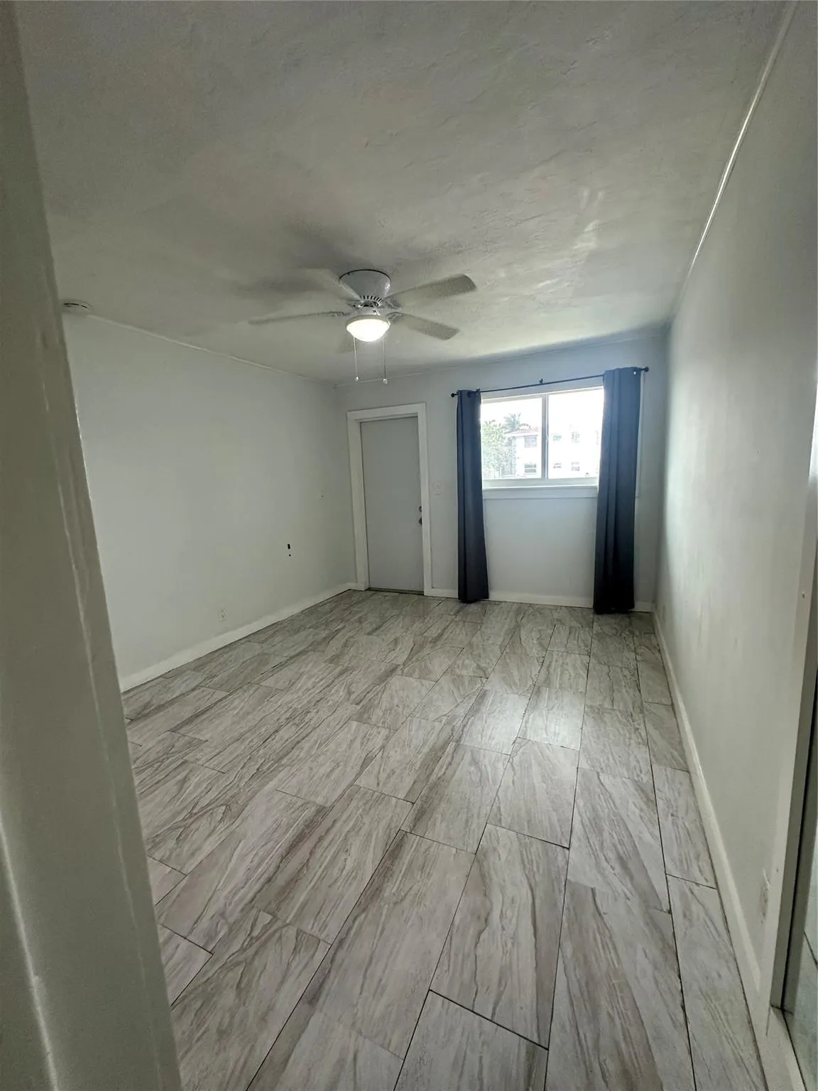 2175 NE 56th St, #106