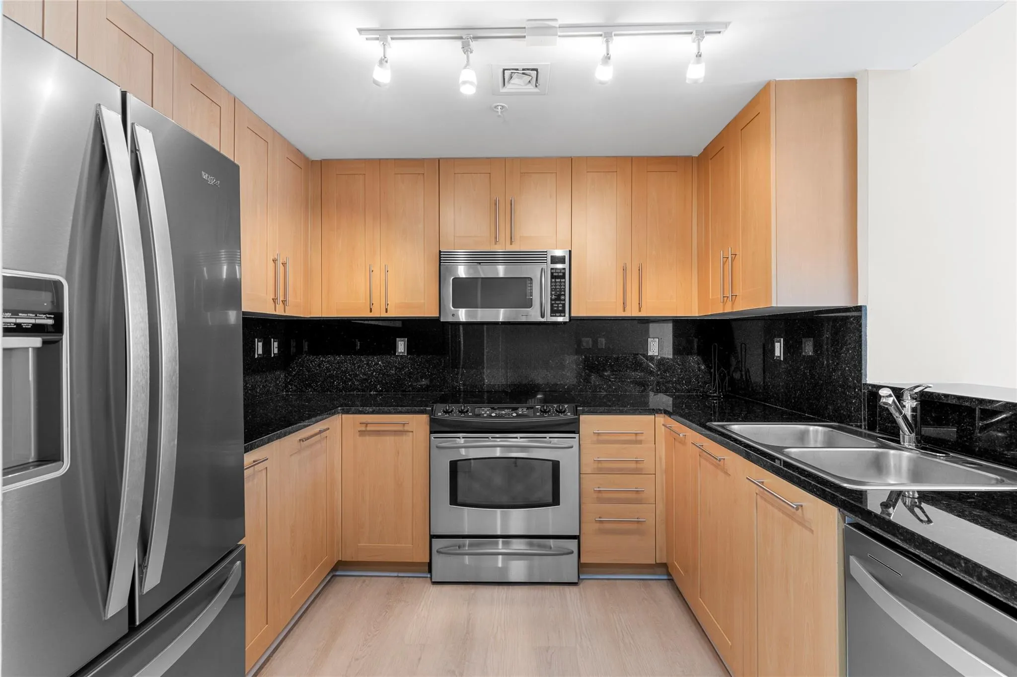 511 SE 5th Ave, #910