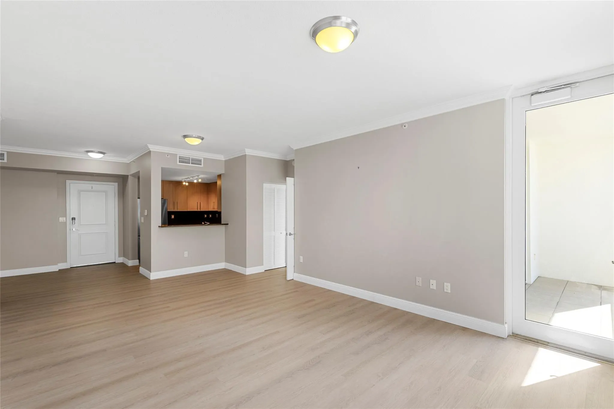 511 SE 5th Ave, #910