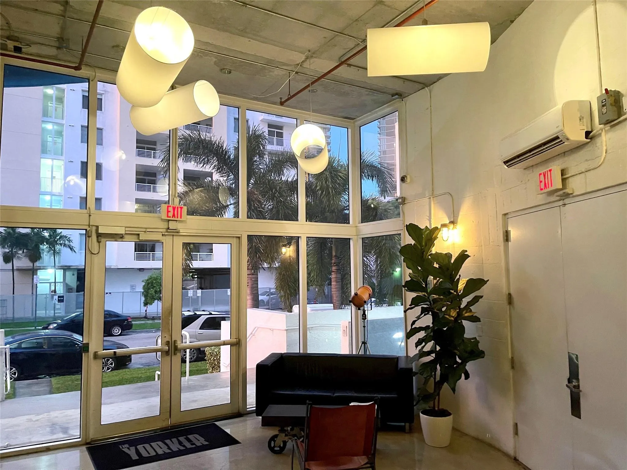 444 NE 30 ST, #1006