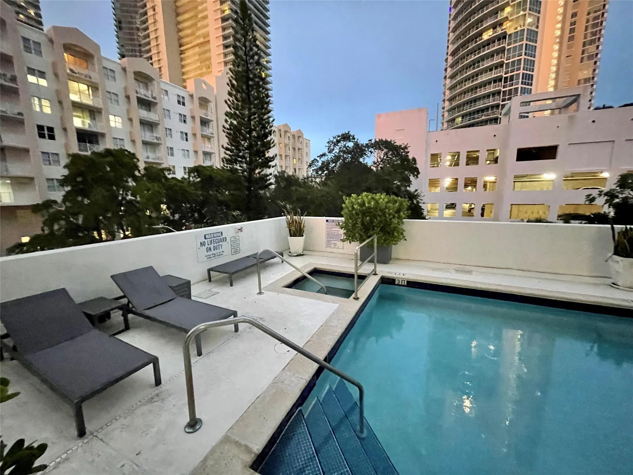 444 NE 30 ST, #1006