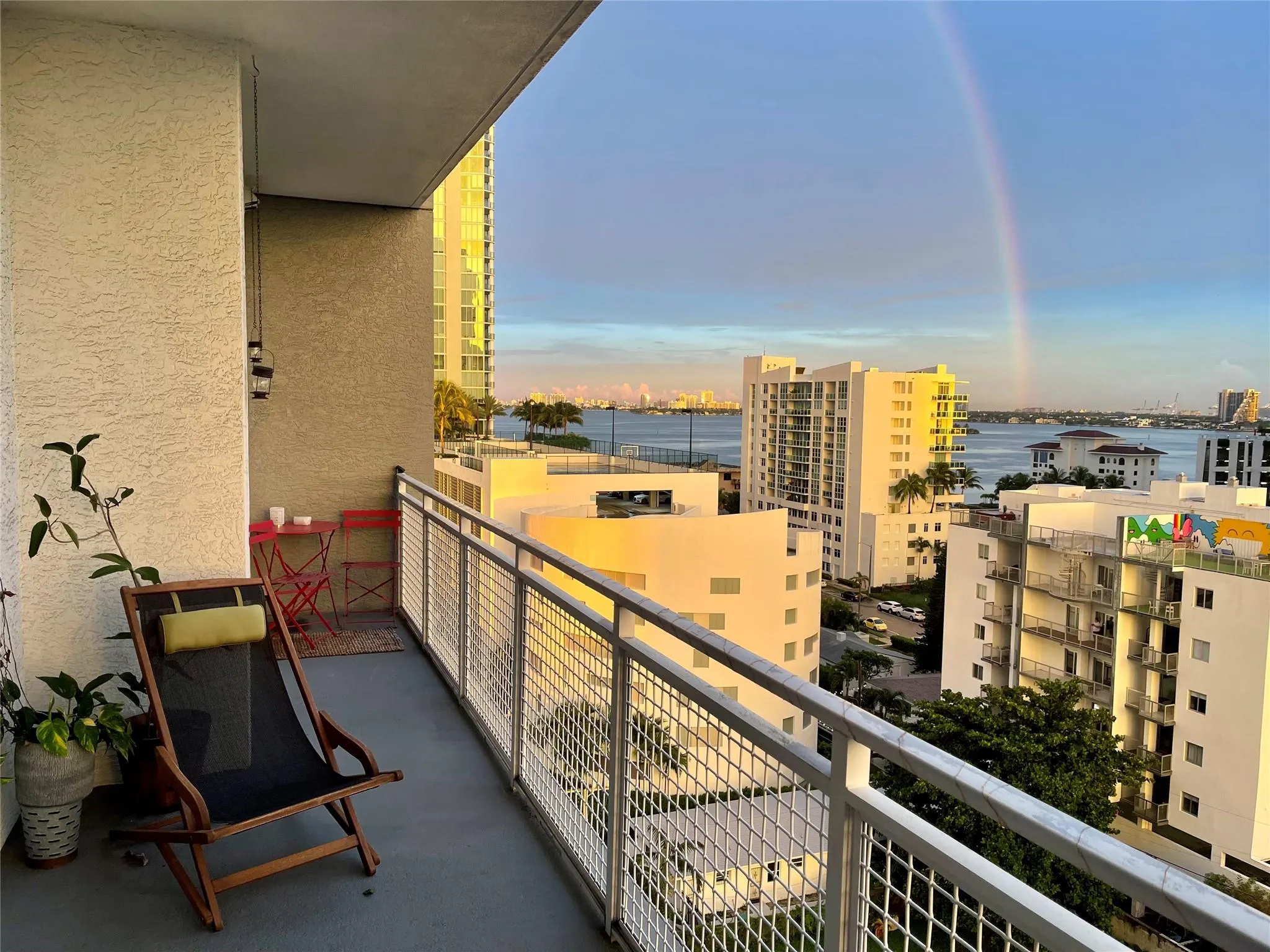 444 NE 30 ST, #1006