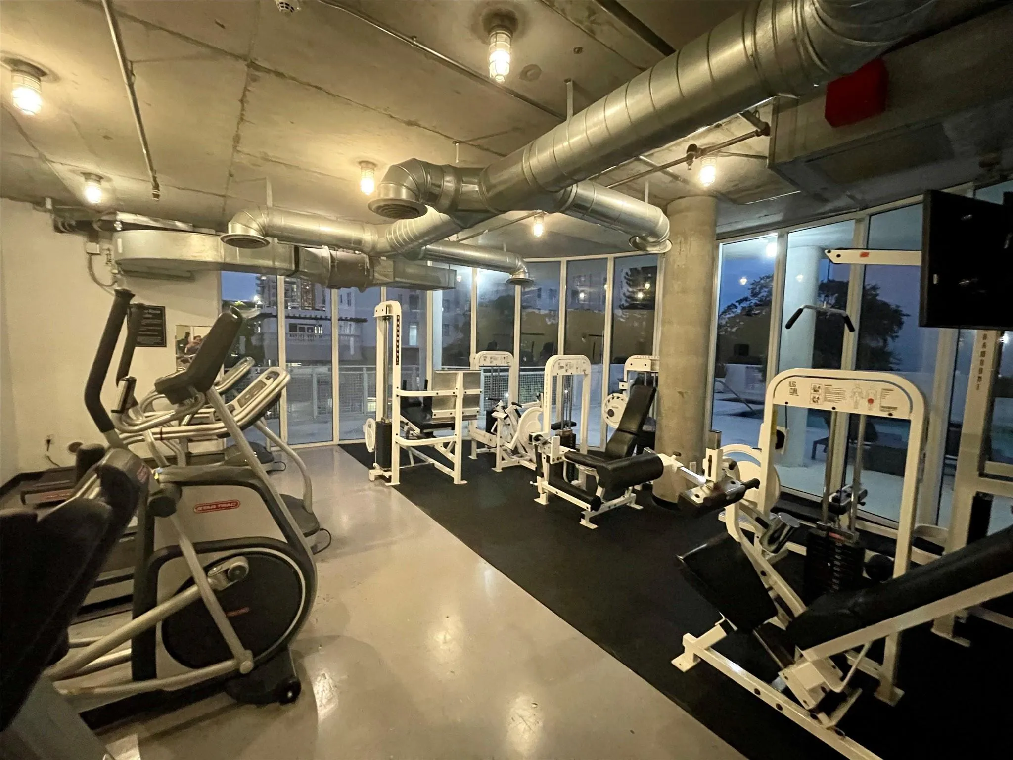 444 NE 30 ST, #1006